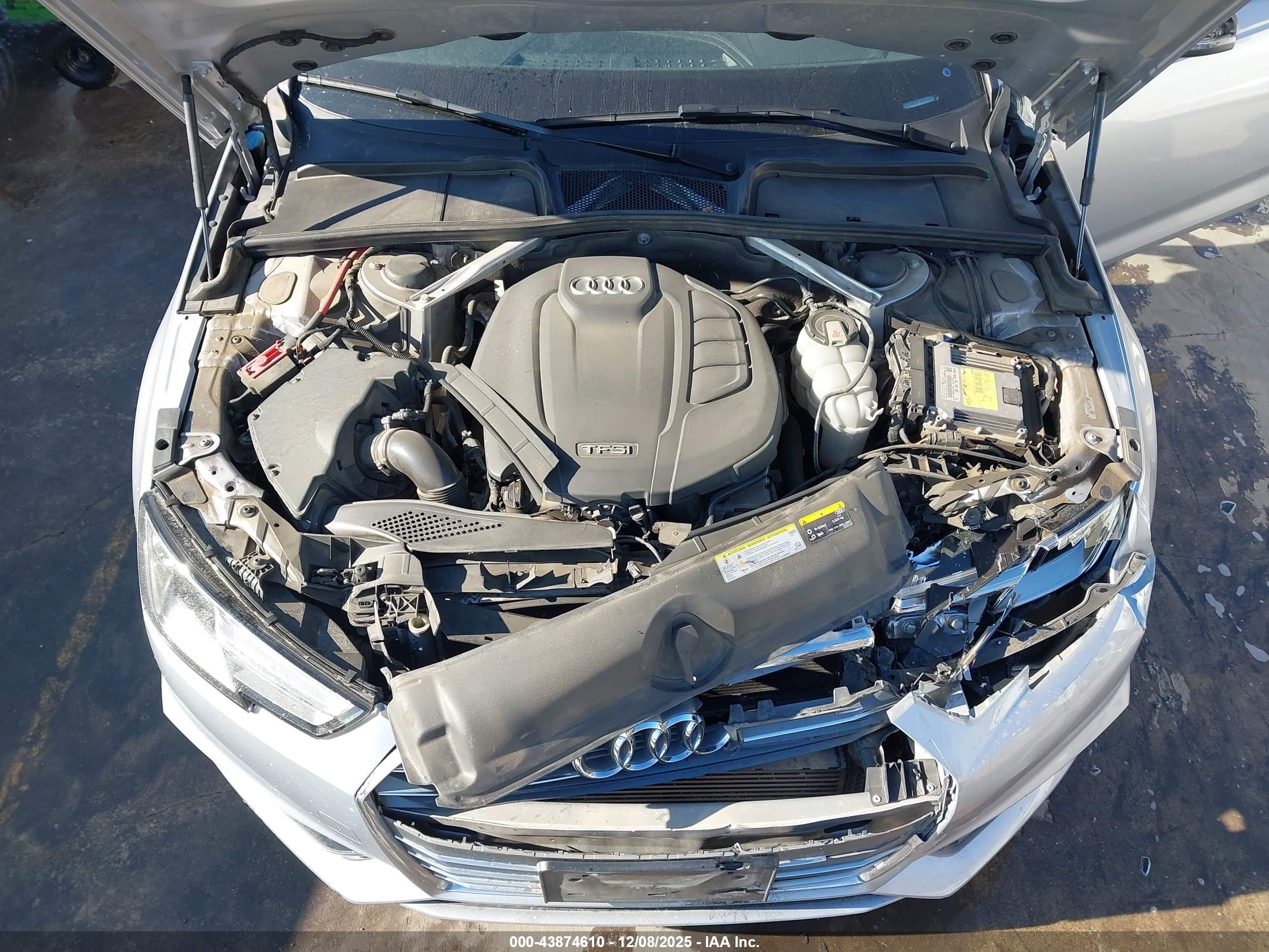 AUDI A4 image 10