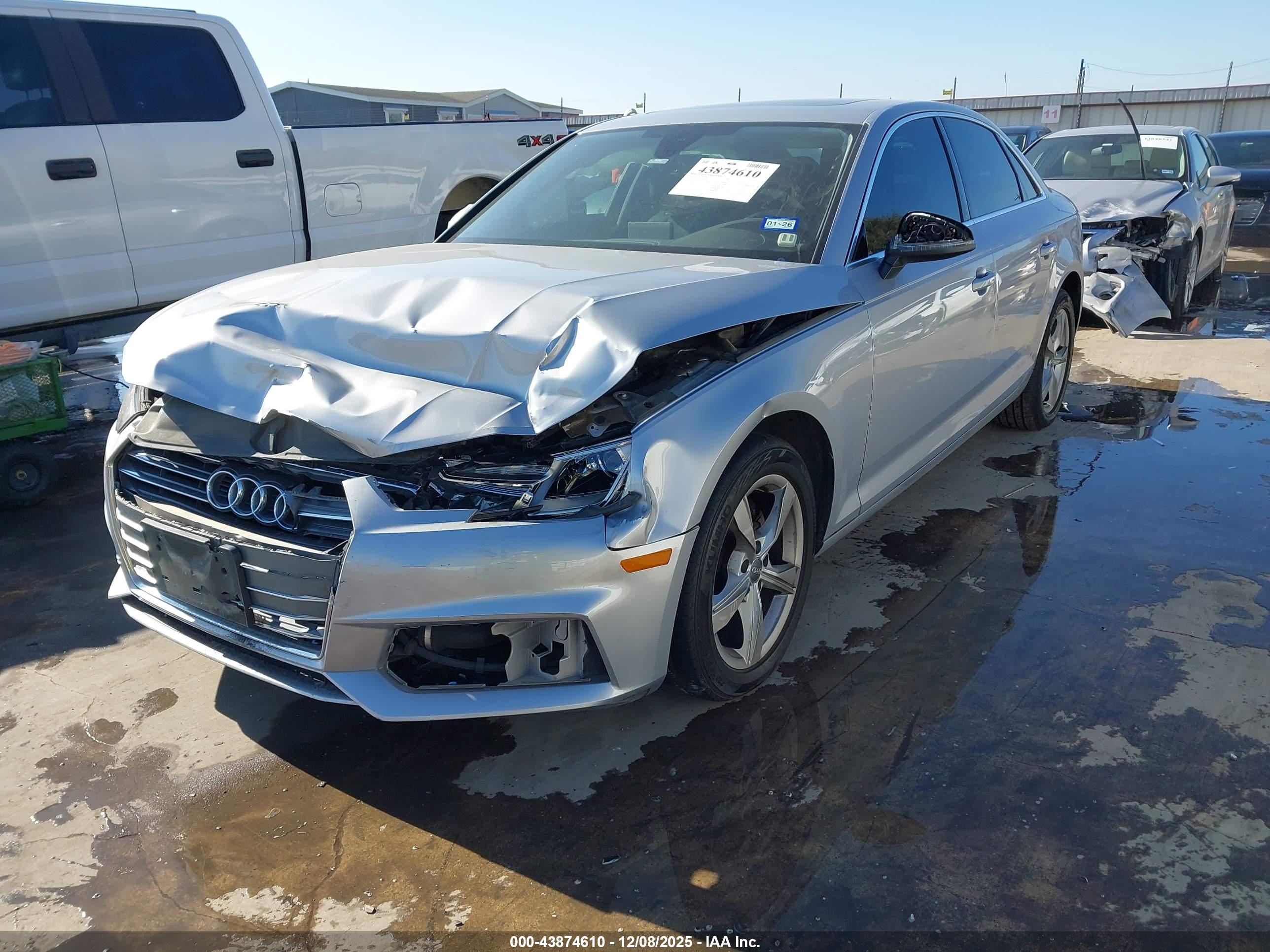 AUDI A4 image 2