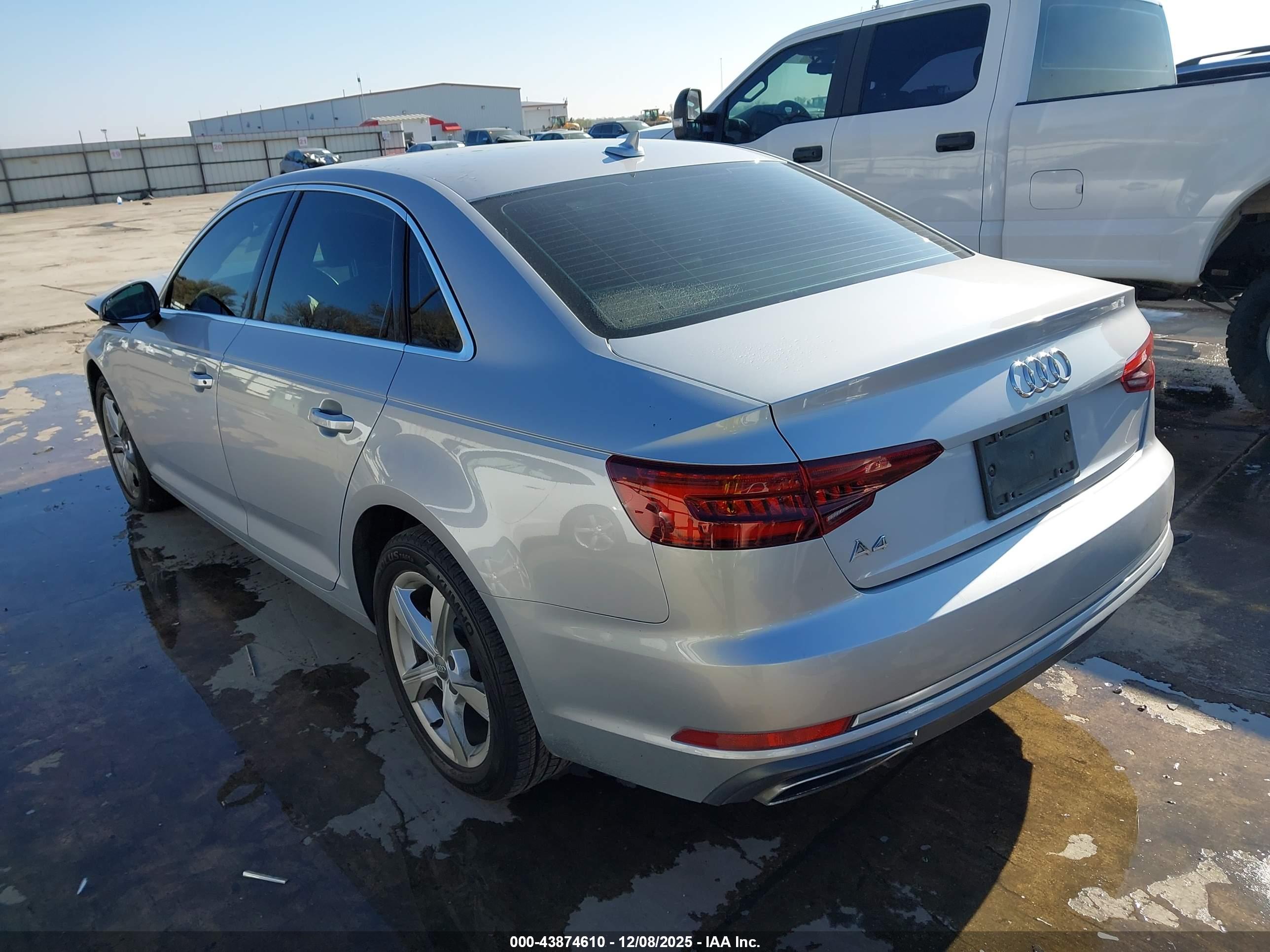 AUDI A4 image 3