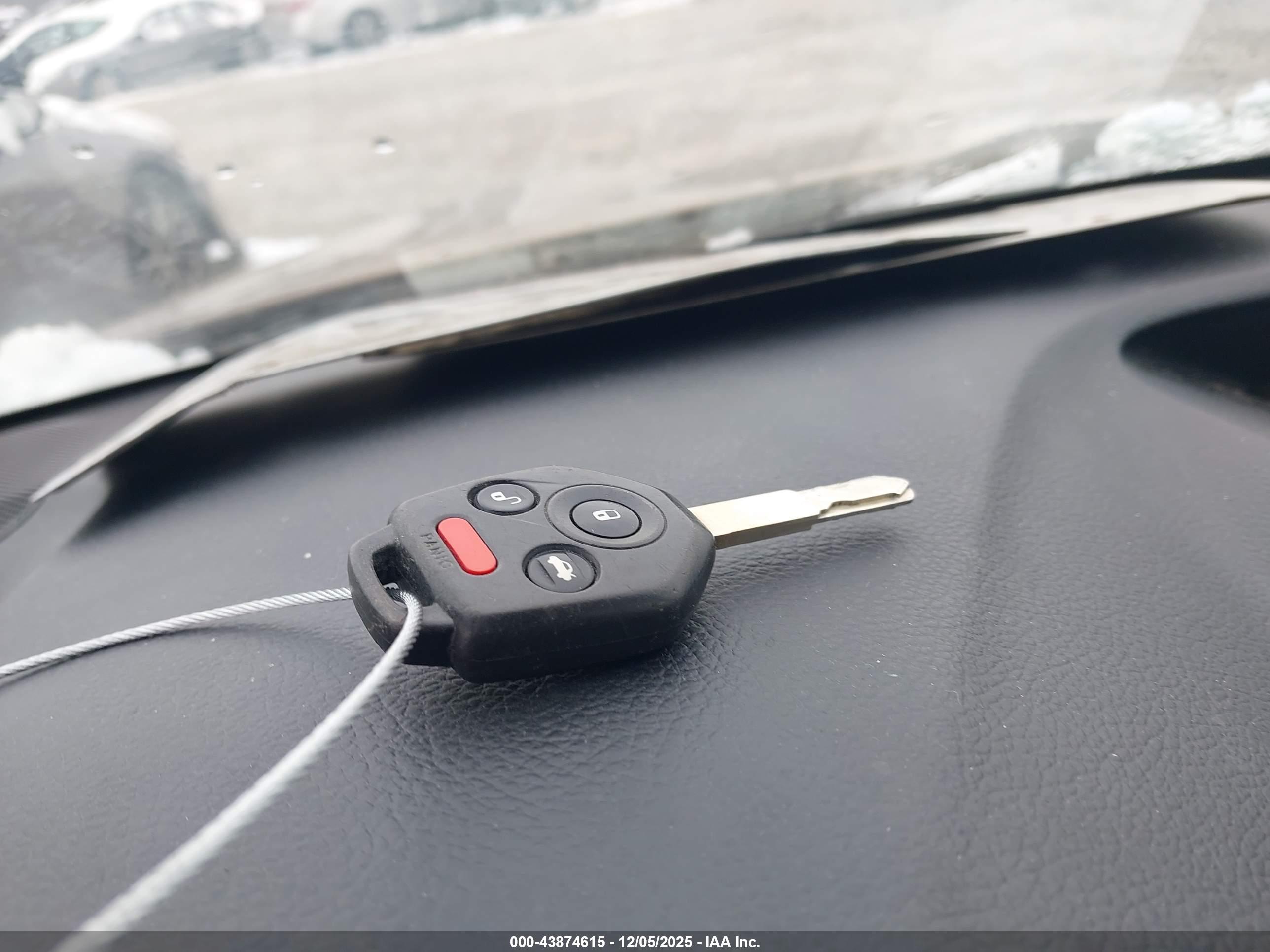 SUBARU OUTBACK image 11