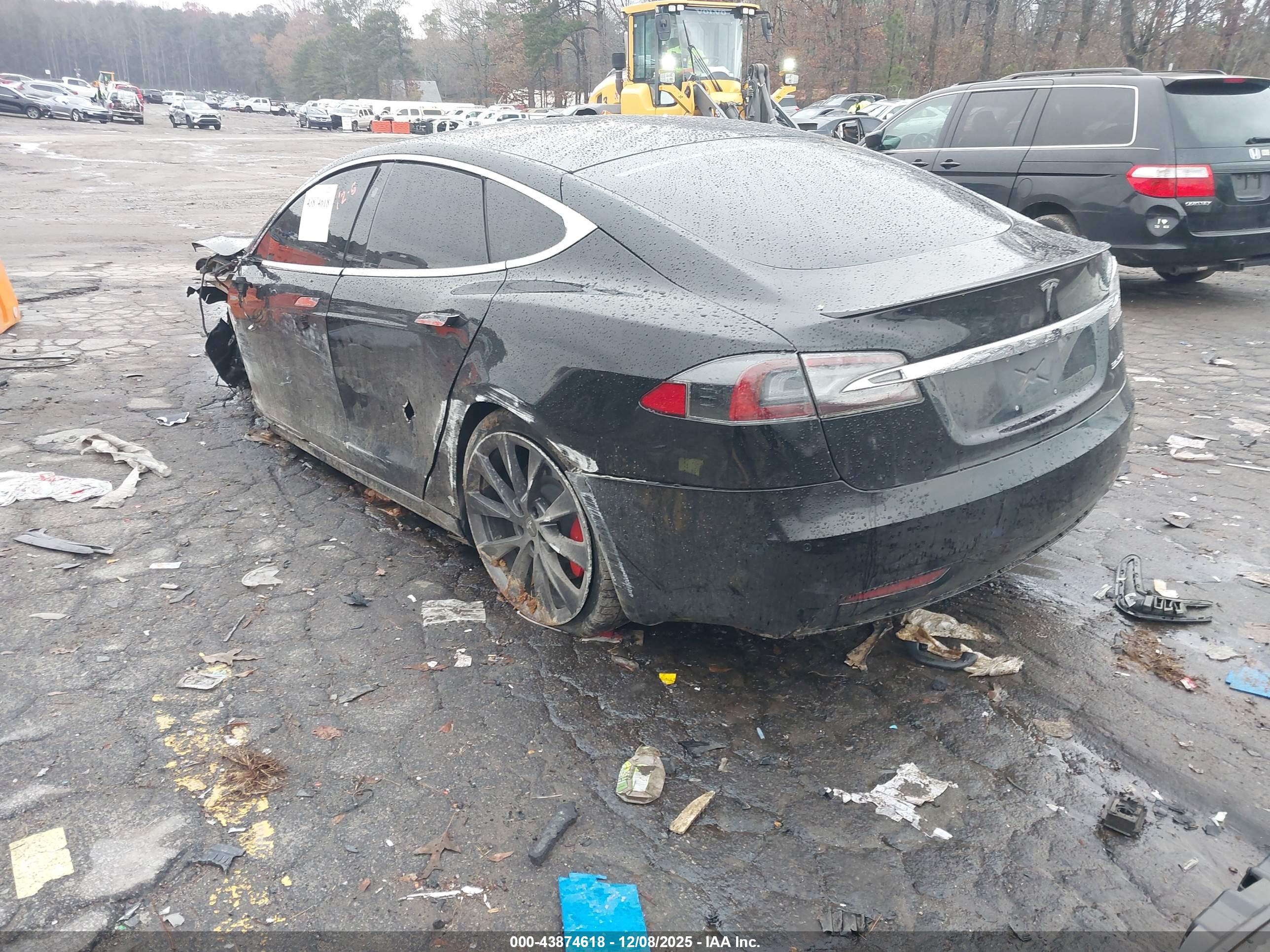 TESLA MODEL image 3