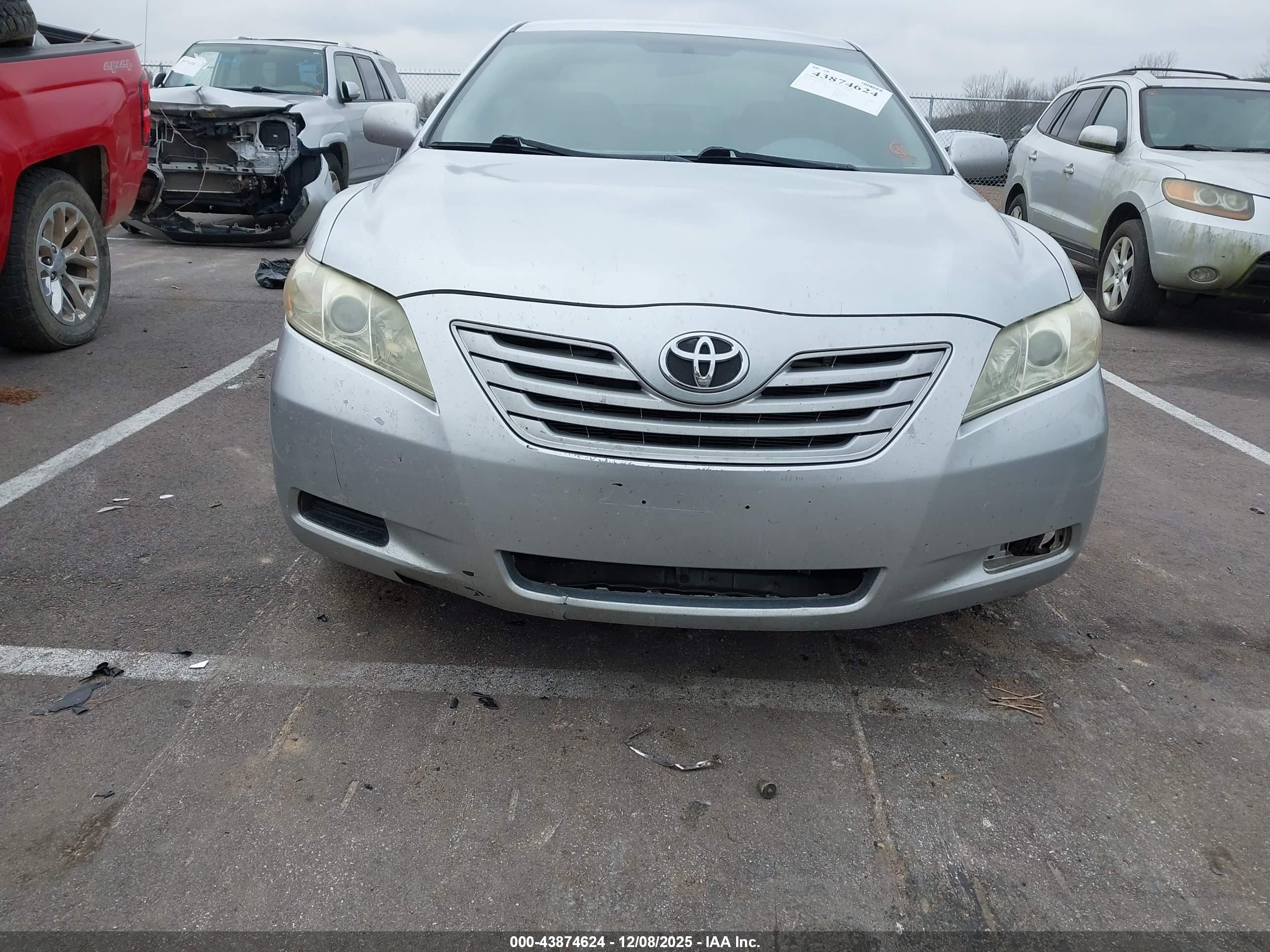 TOYOTA CAMRY image 6