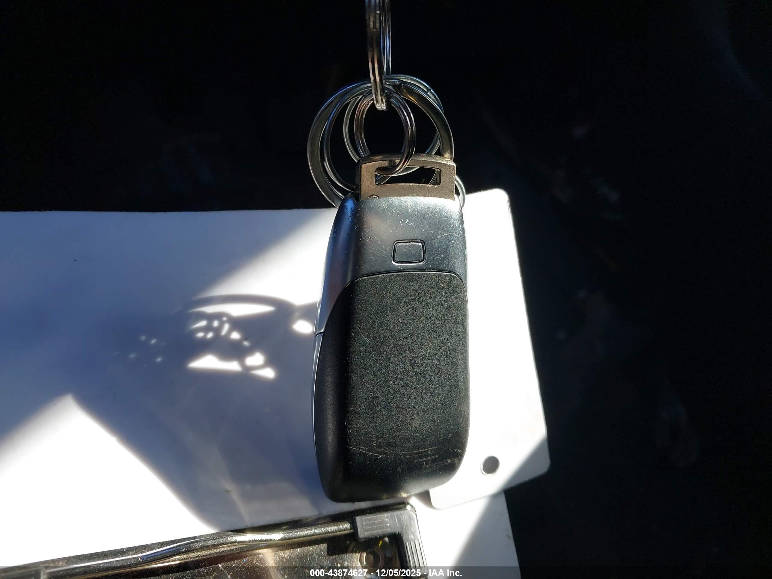 MERCEDES-BENZ GLA image 11