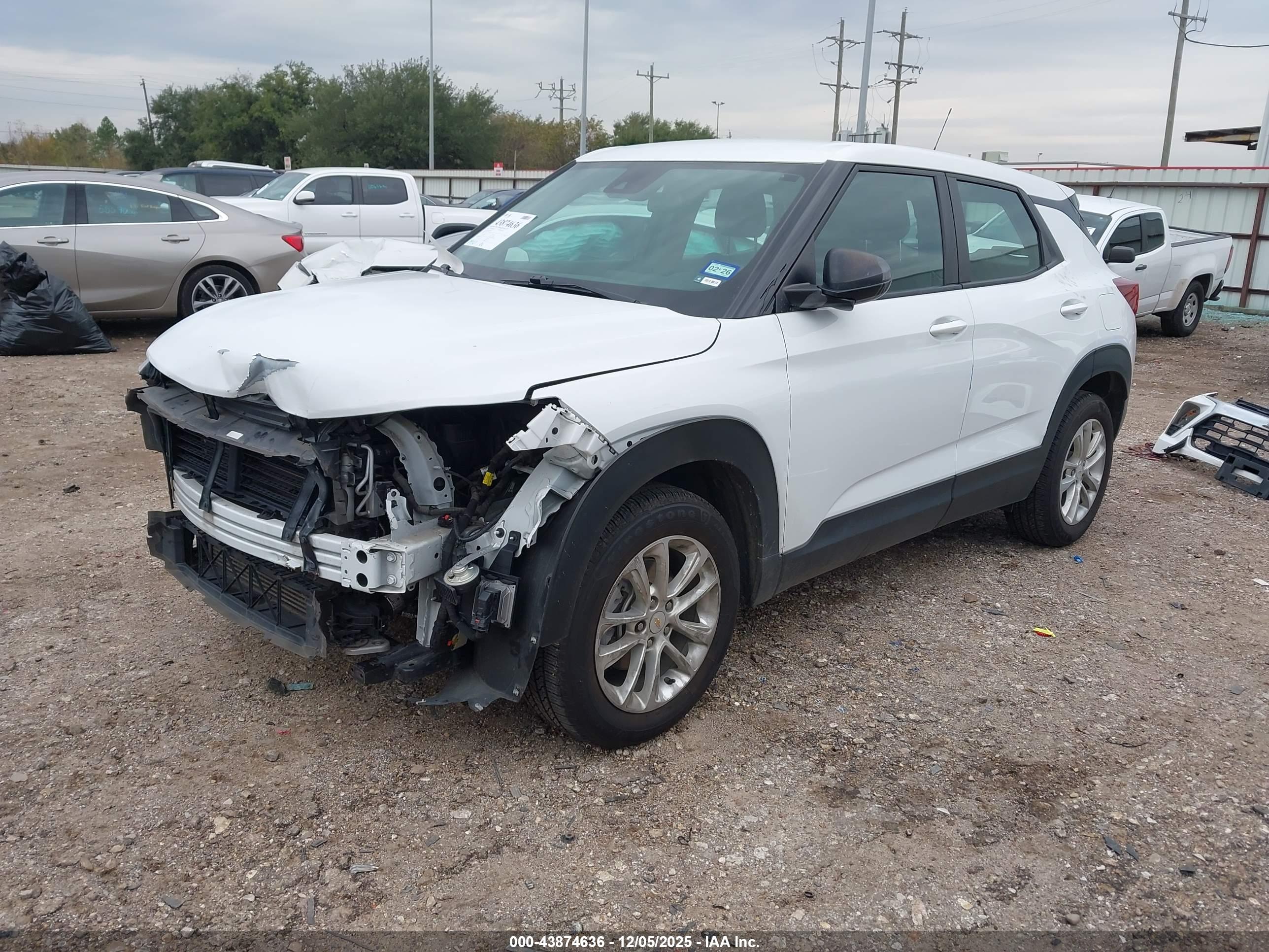 CHEVROLET TRAILBLAZER image 2