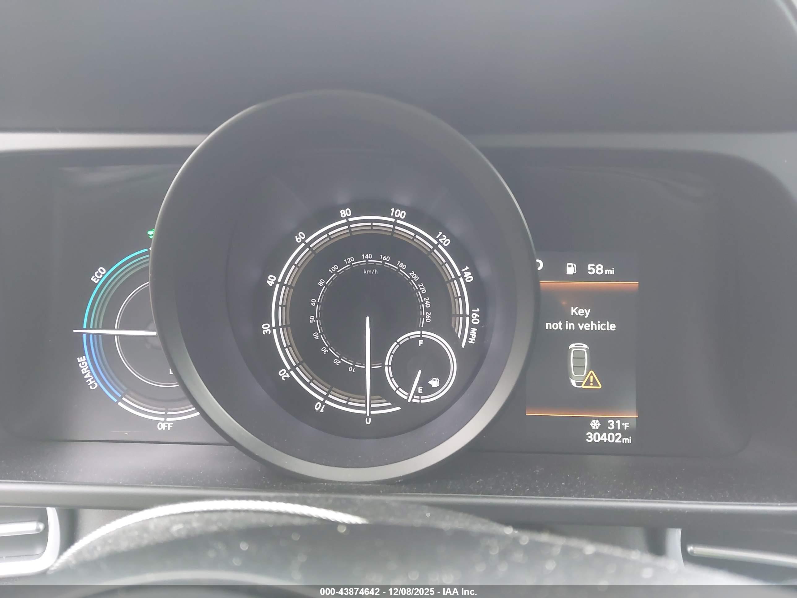 HYUNDAI ELANTRA image 7