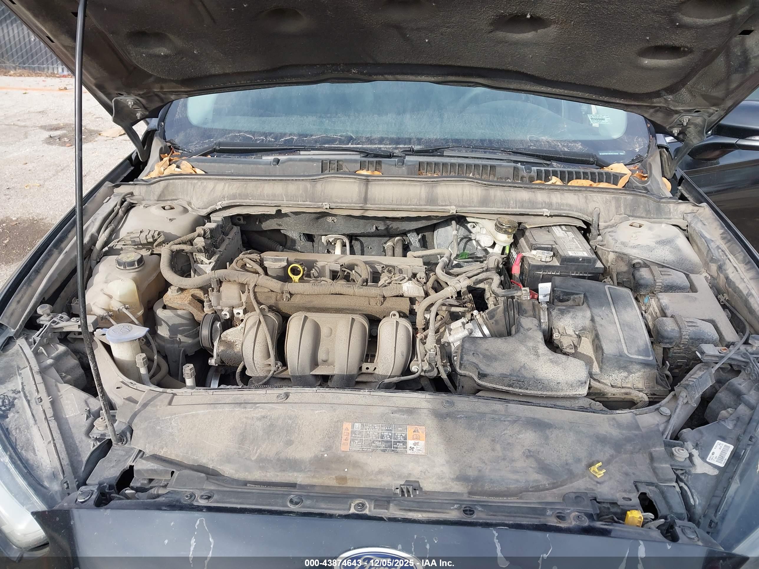 FORD FUSION image 10