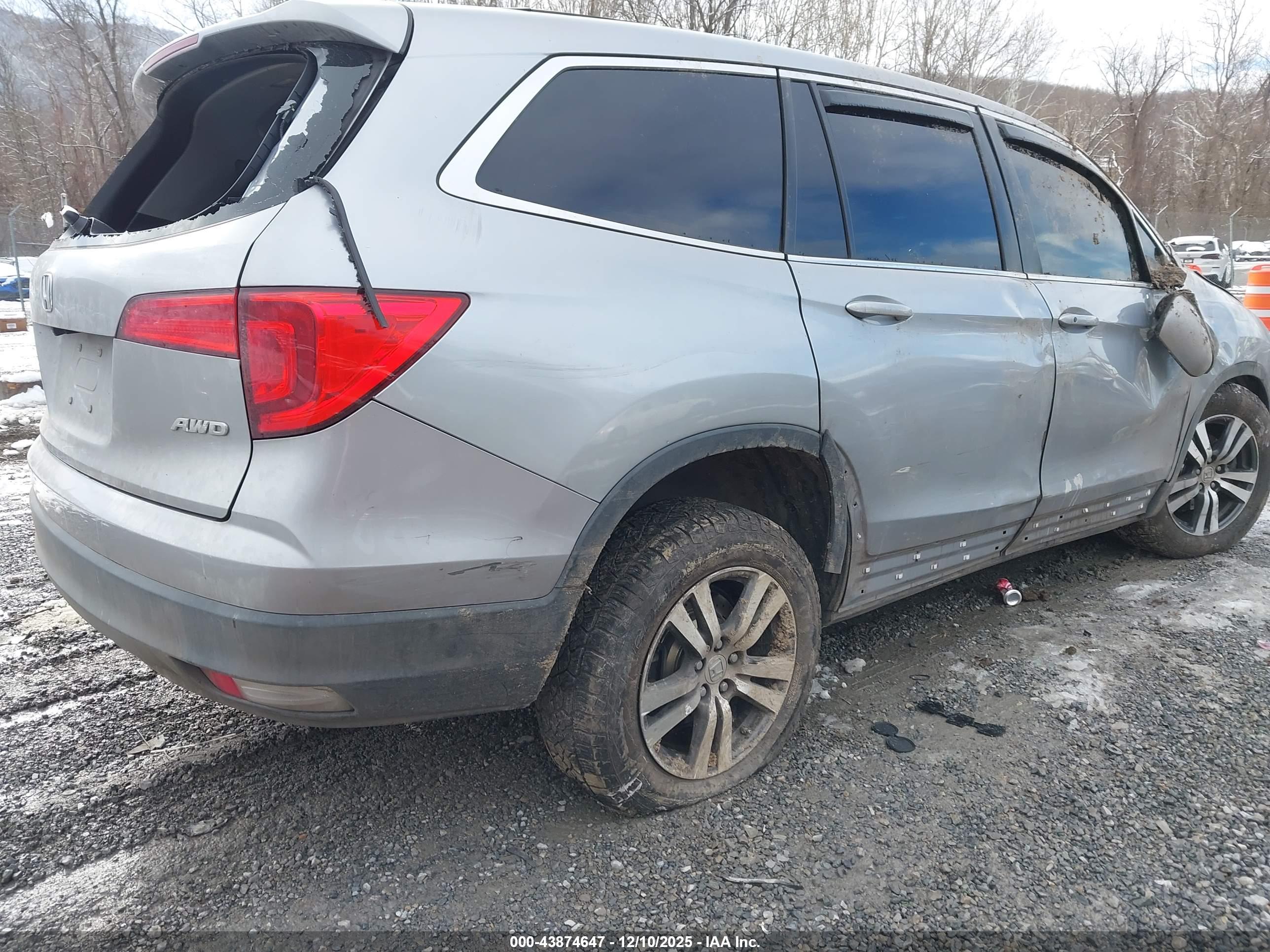 HONDA PILOT image 4