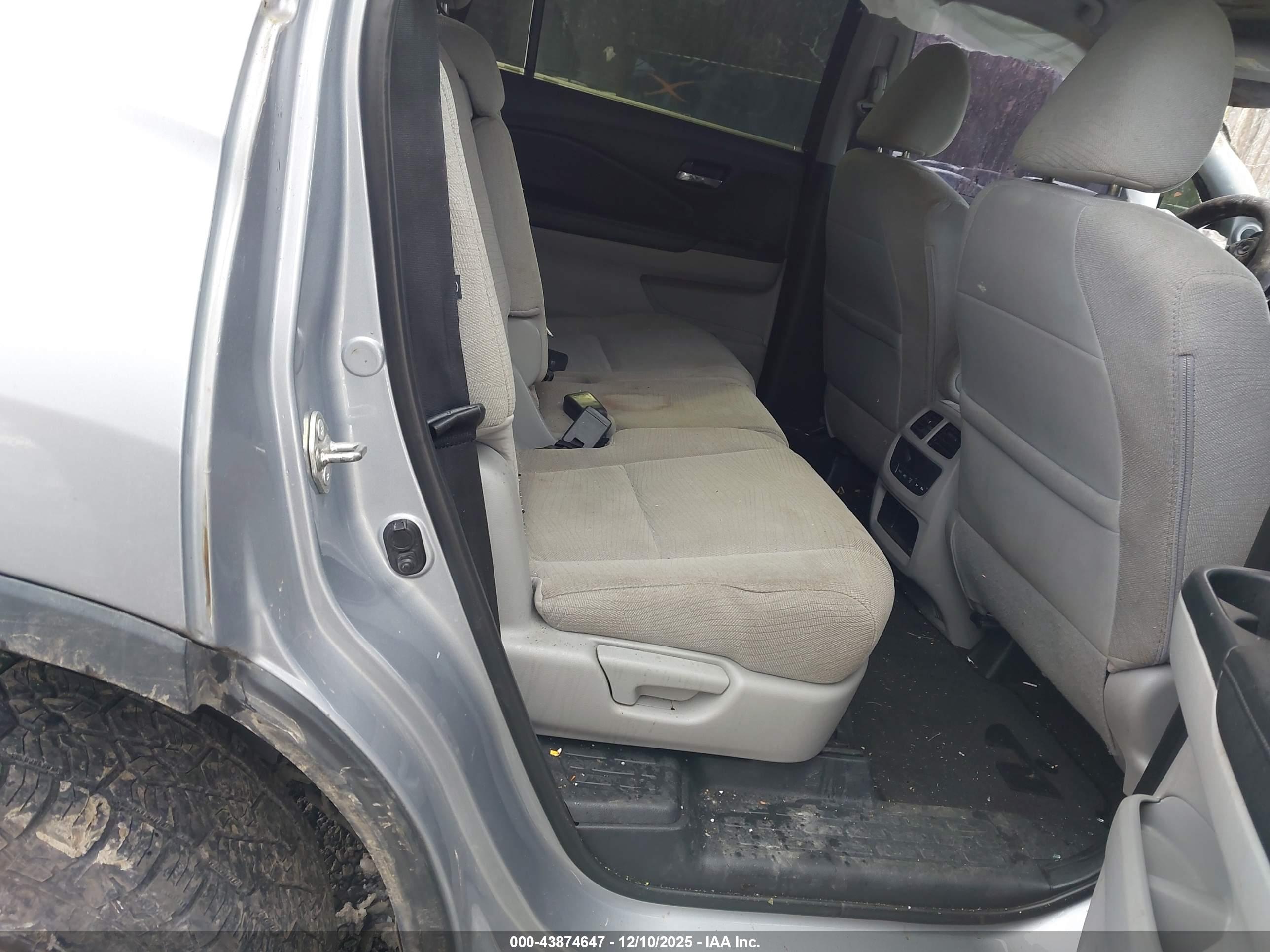 HONDA PILOT image 8
