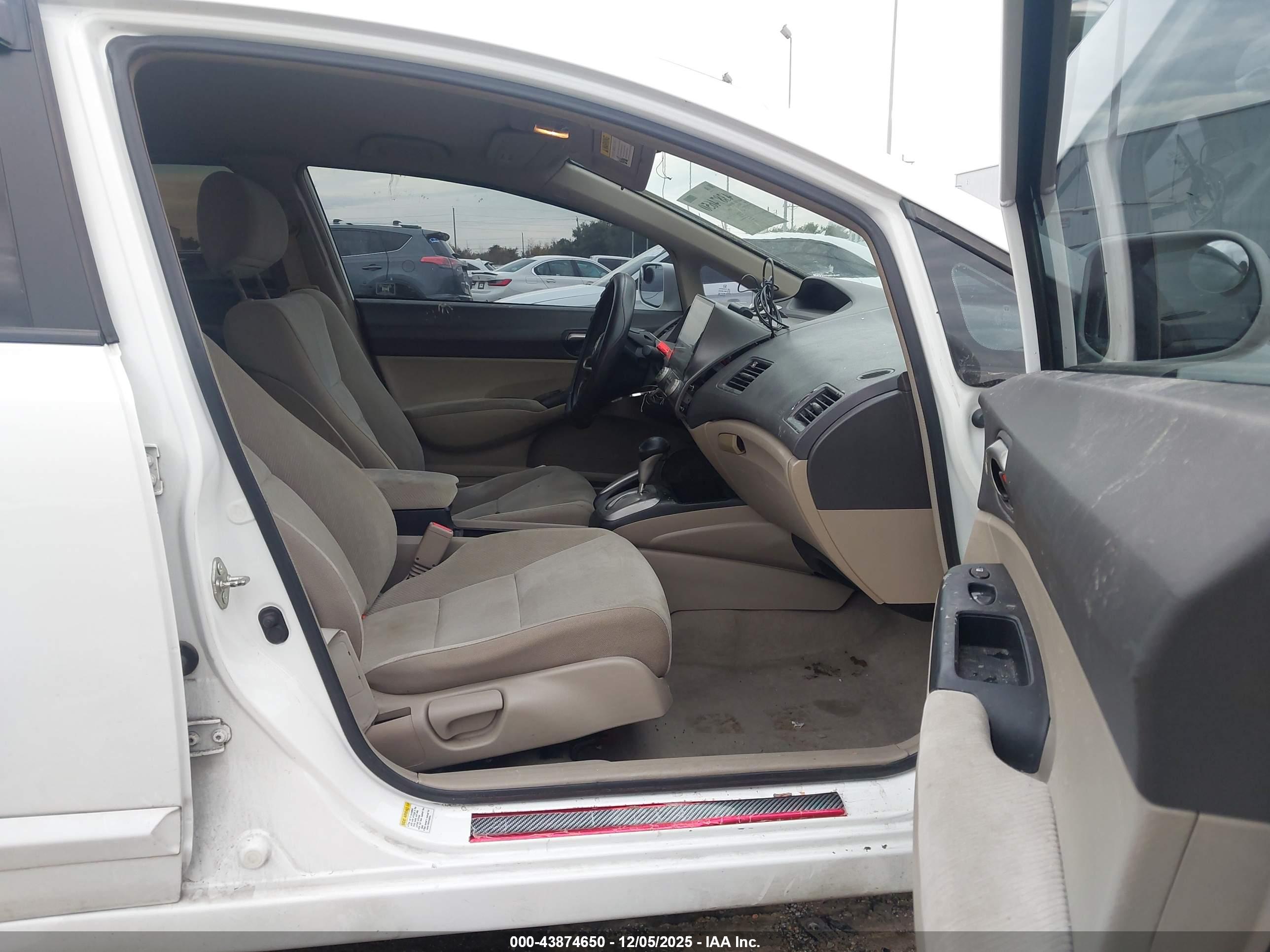 HONDA CIVIC image 5