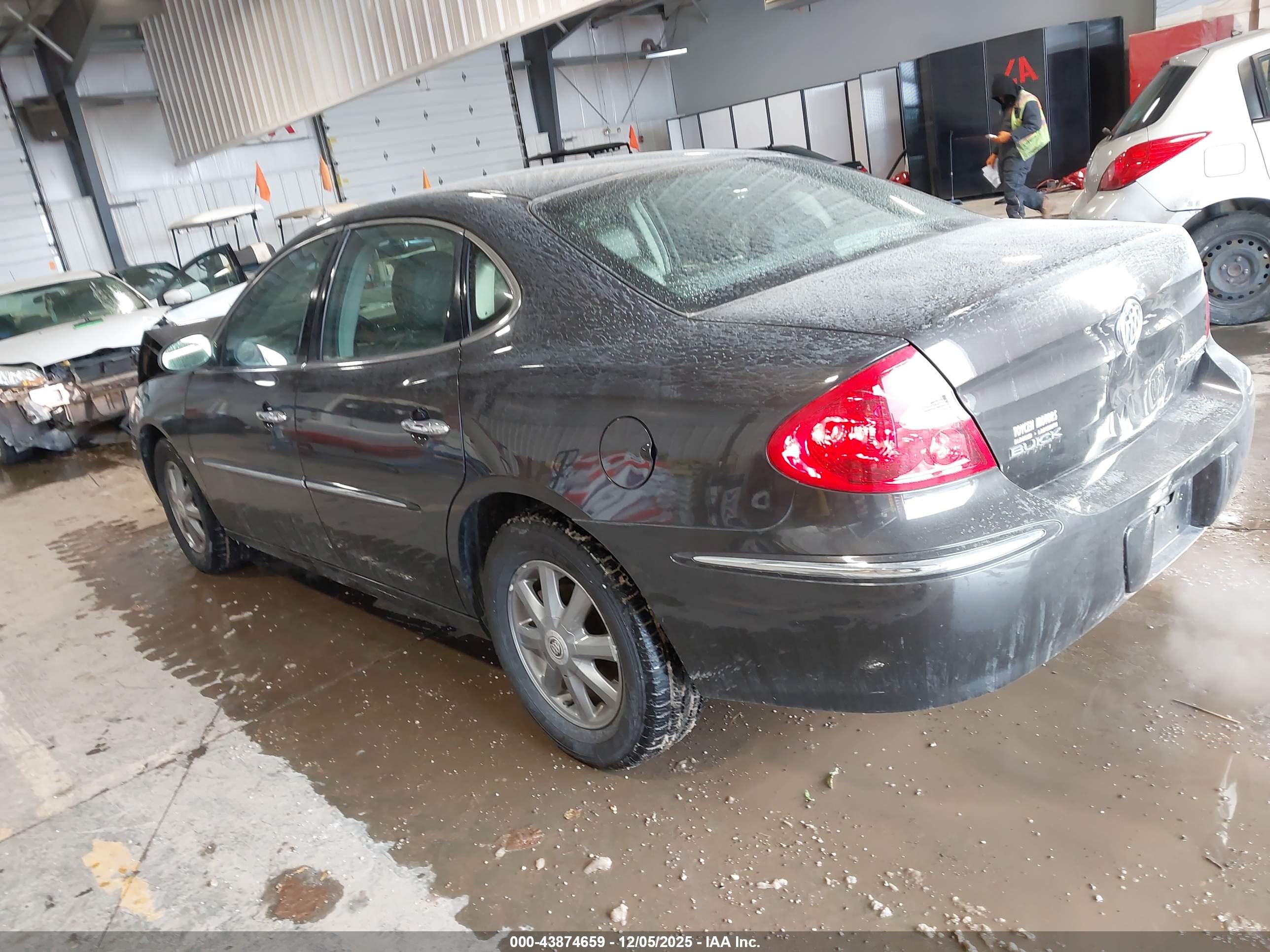 BUICK LACROSSE image 3