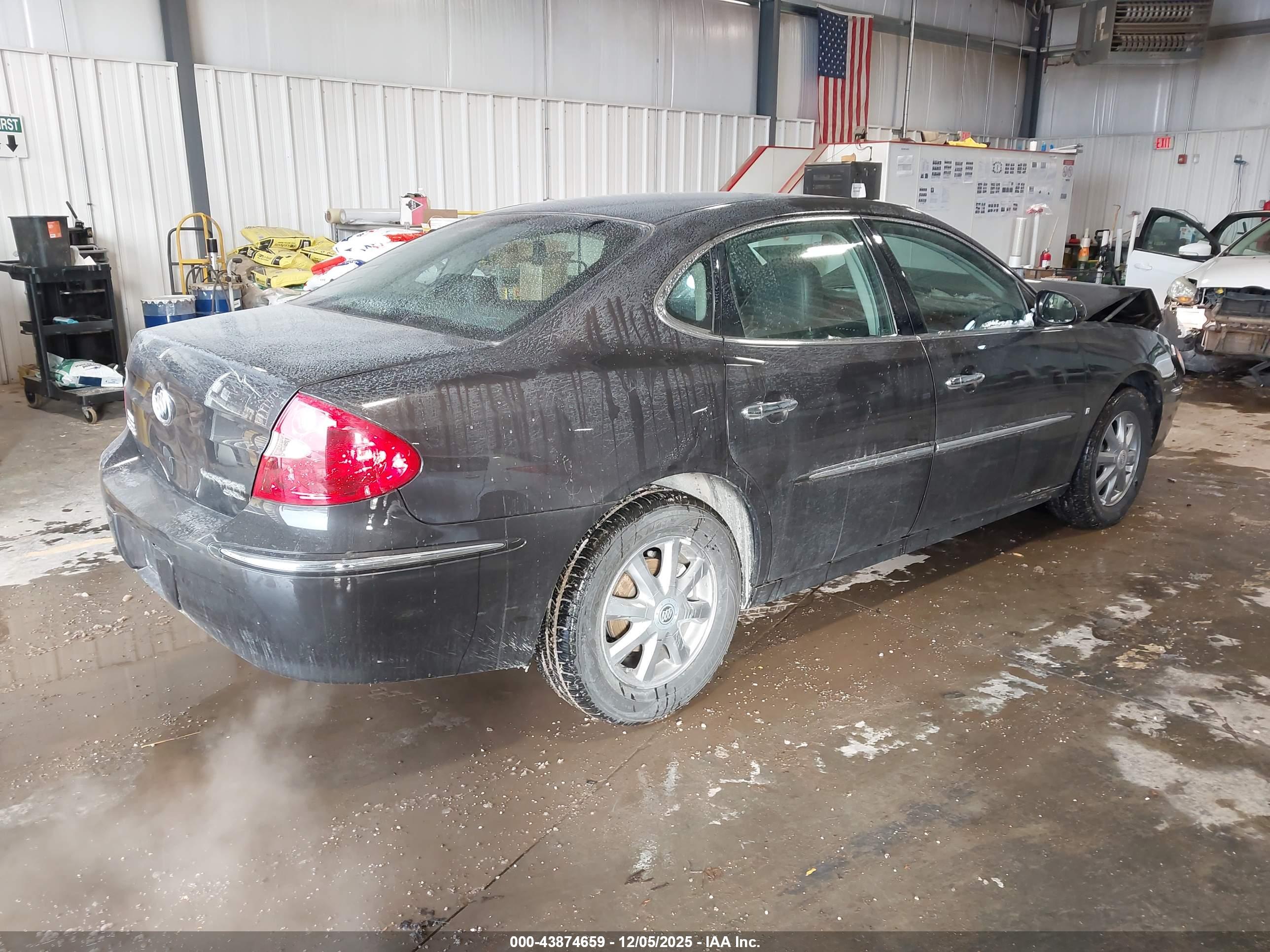 BUICK LACROSSE image 4