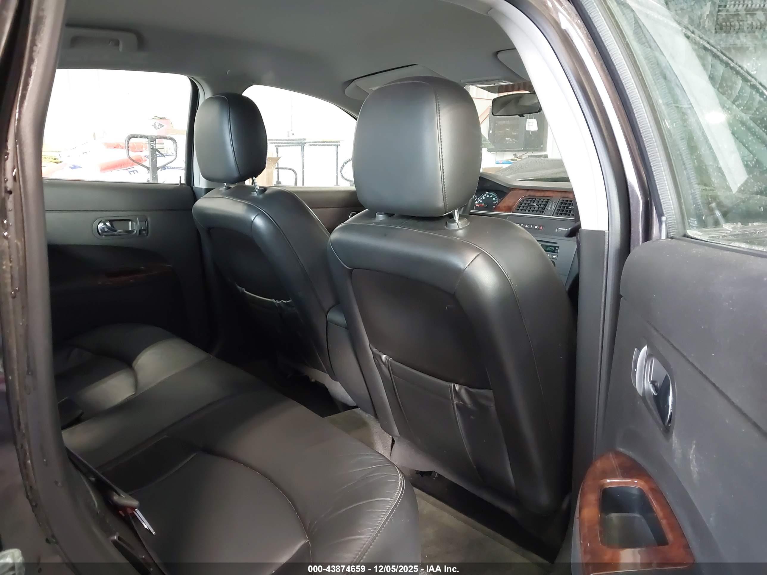 BUICK LACROSSE image 8