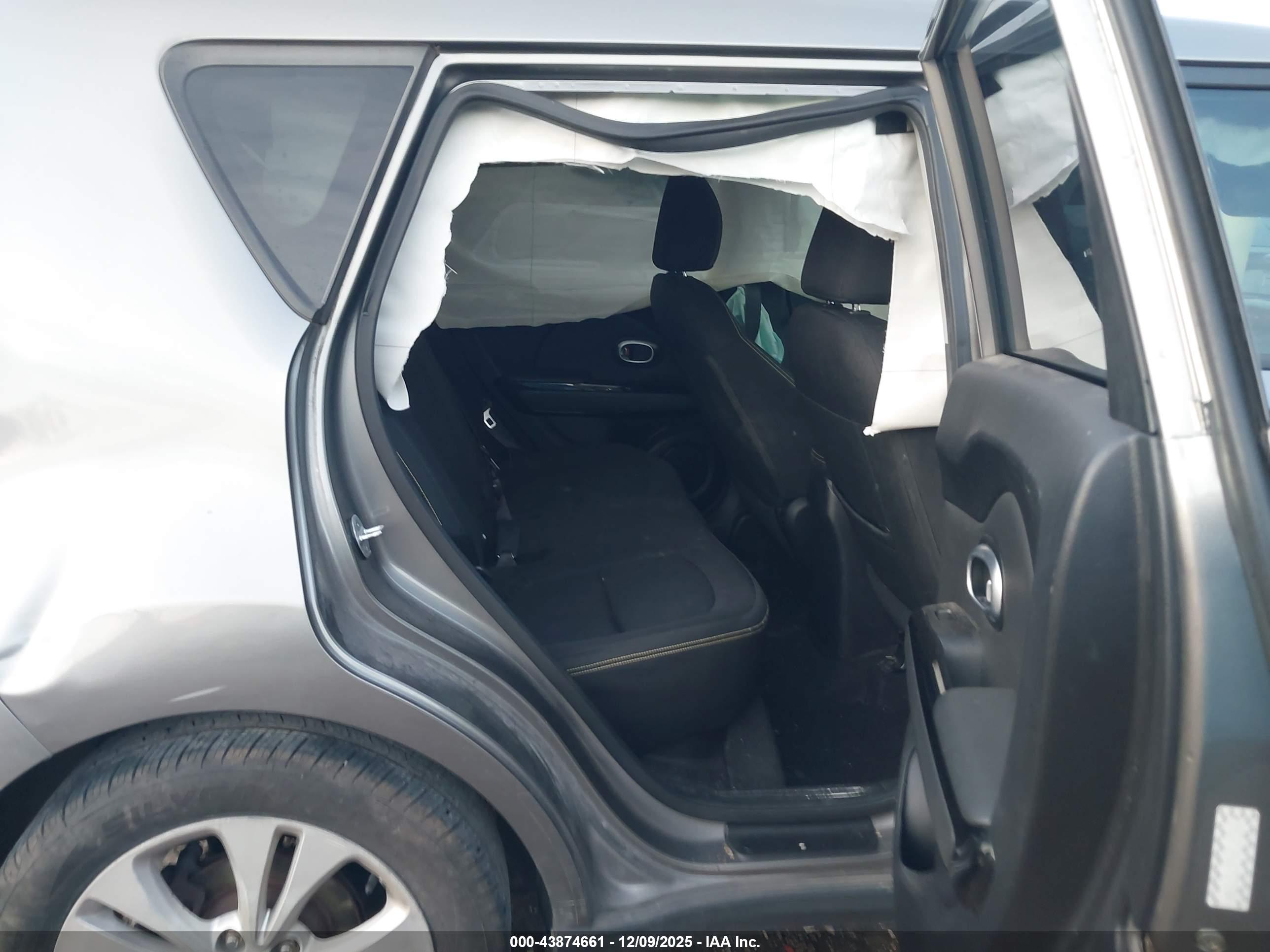 KIA SOUL image 8