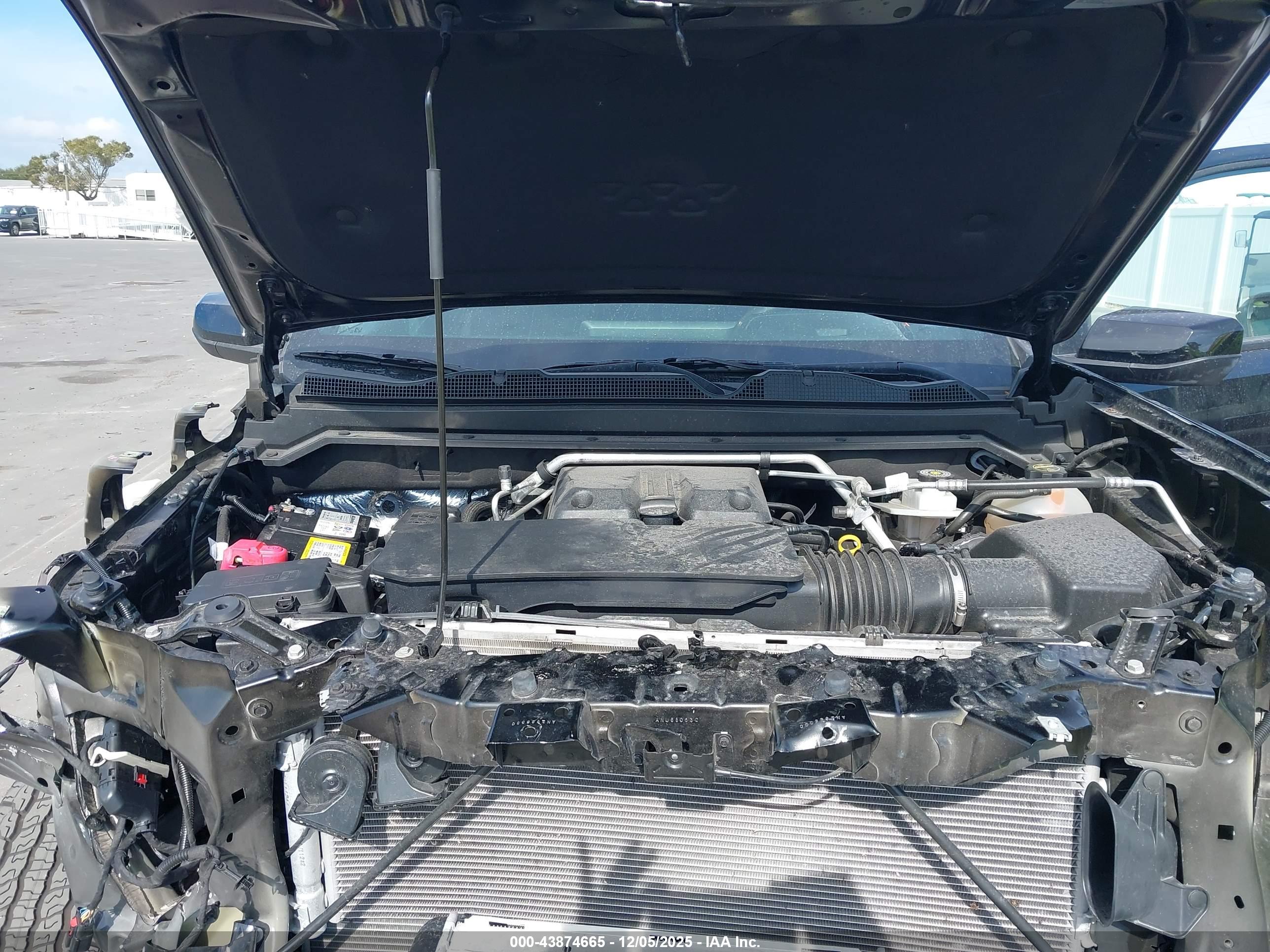 GMC CANYON image 10