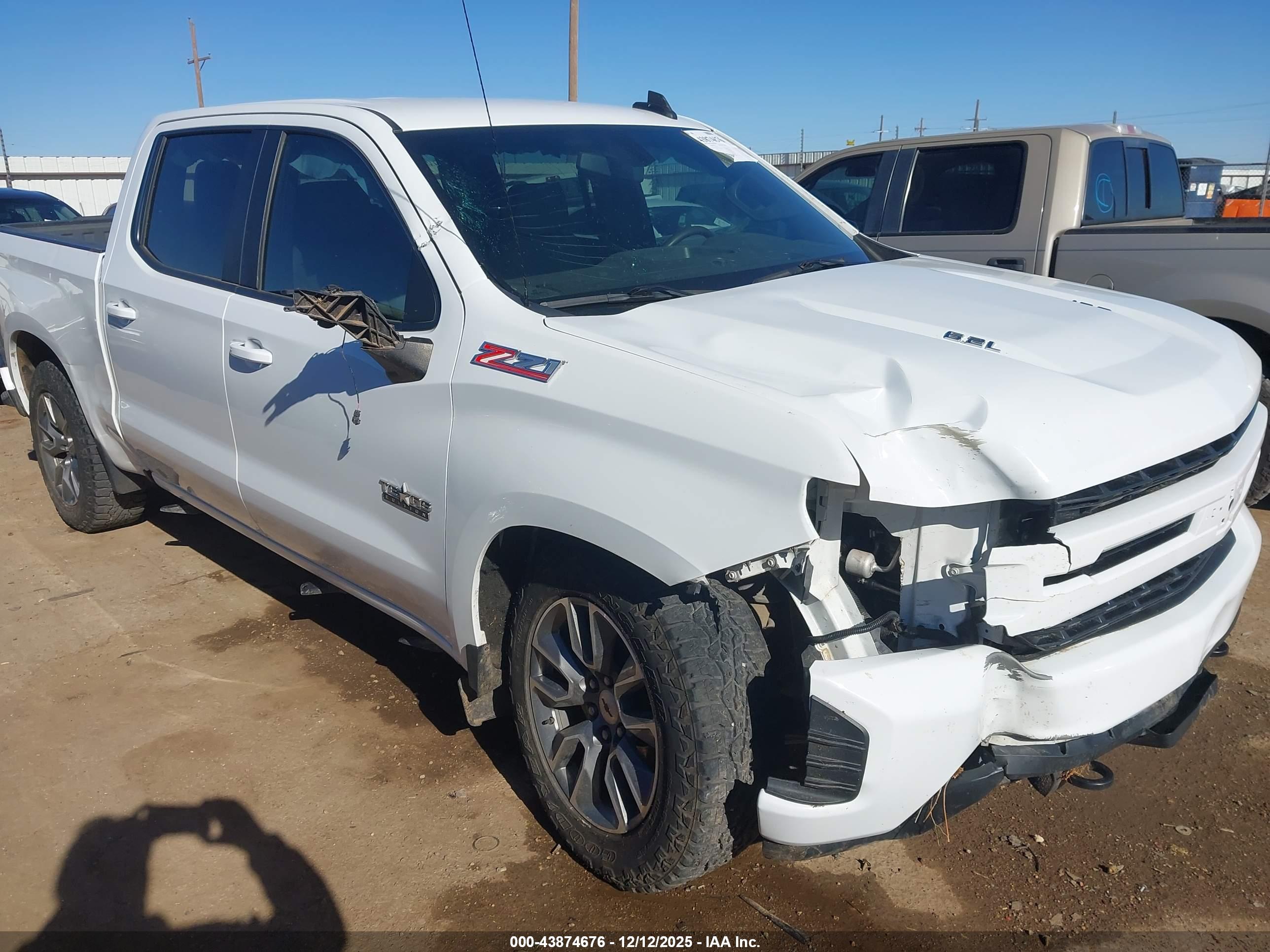 CHEVROLET SILVERADO image 6