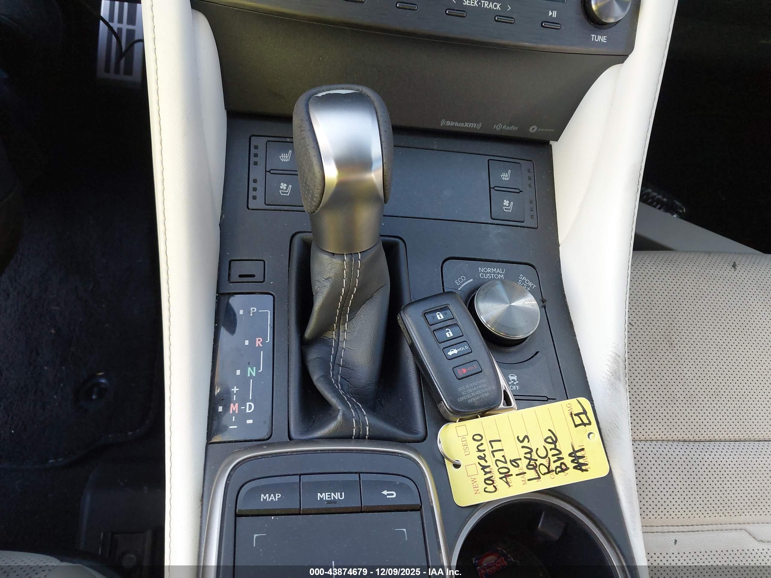 LEXUS RC image 11
