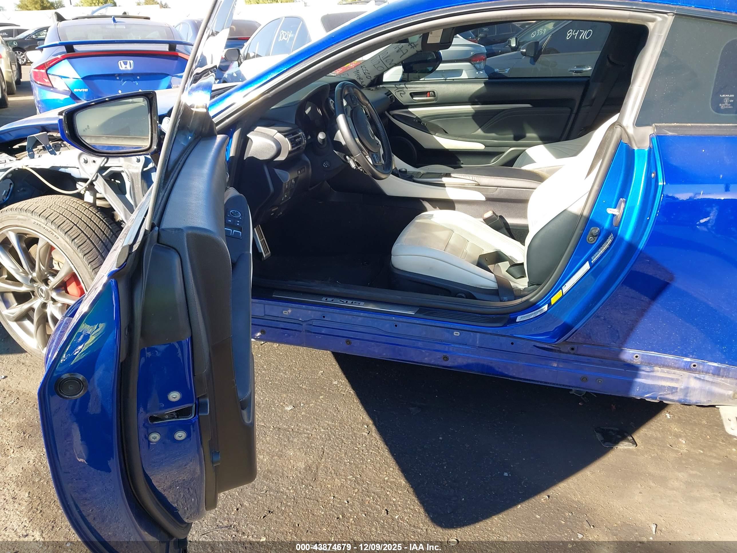 LEXUS RC image 5