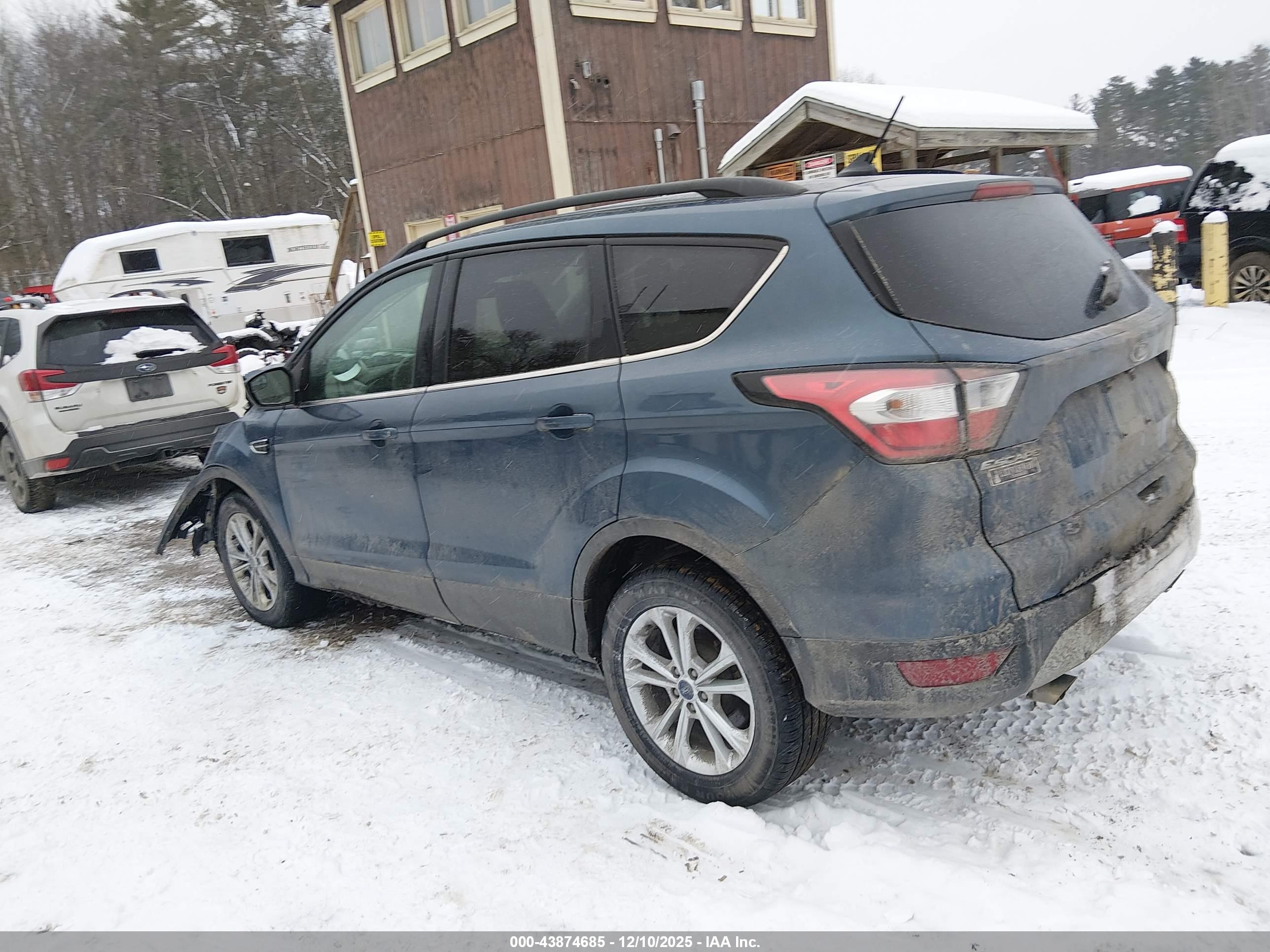 FORD ESCAPE image 3