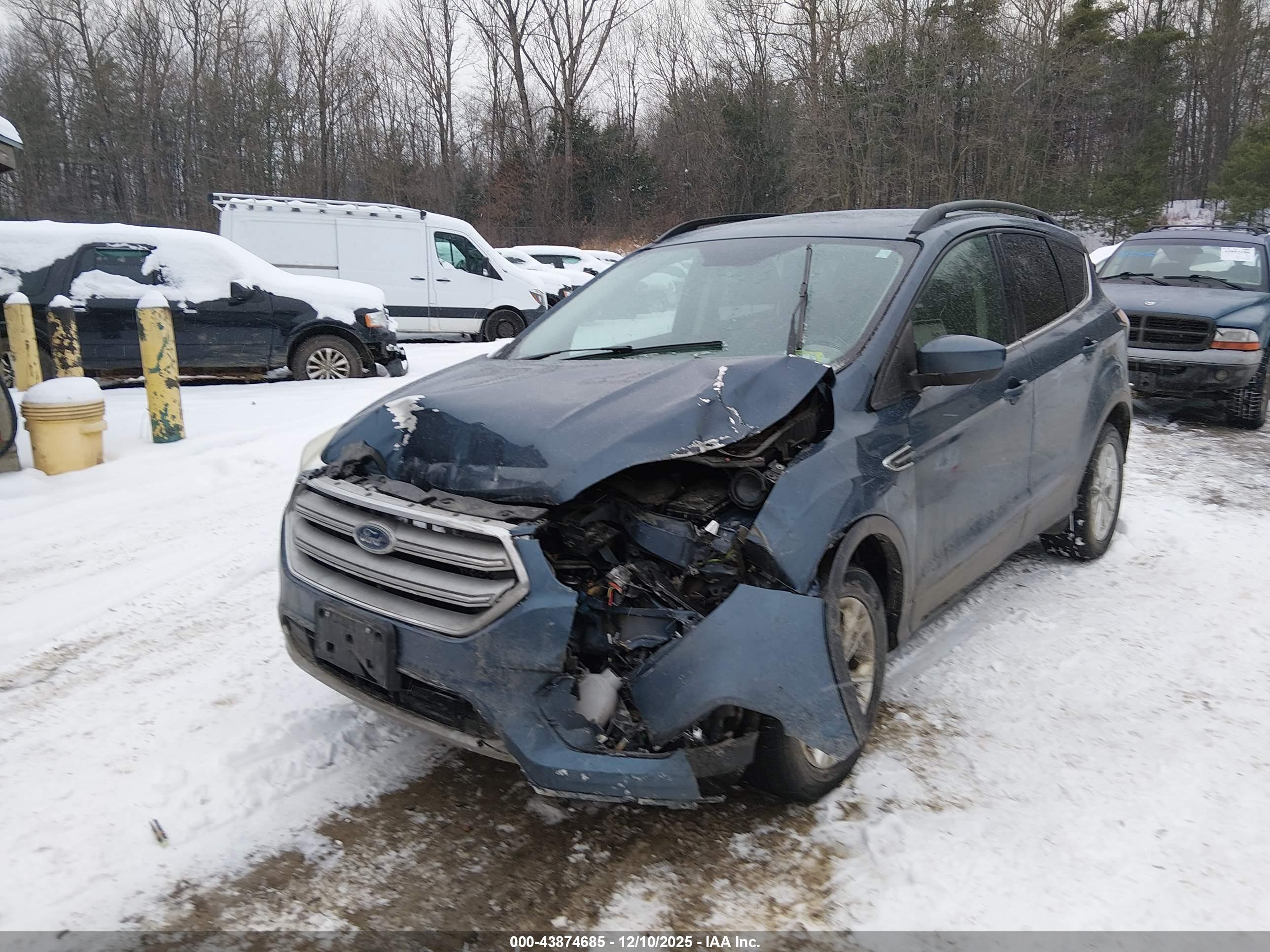 FORD ESCAPE image 6