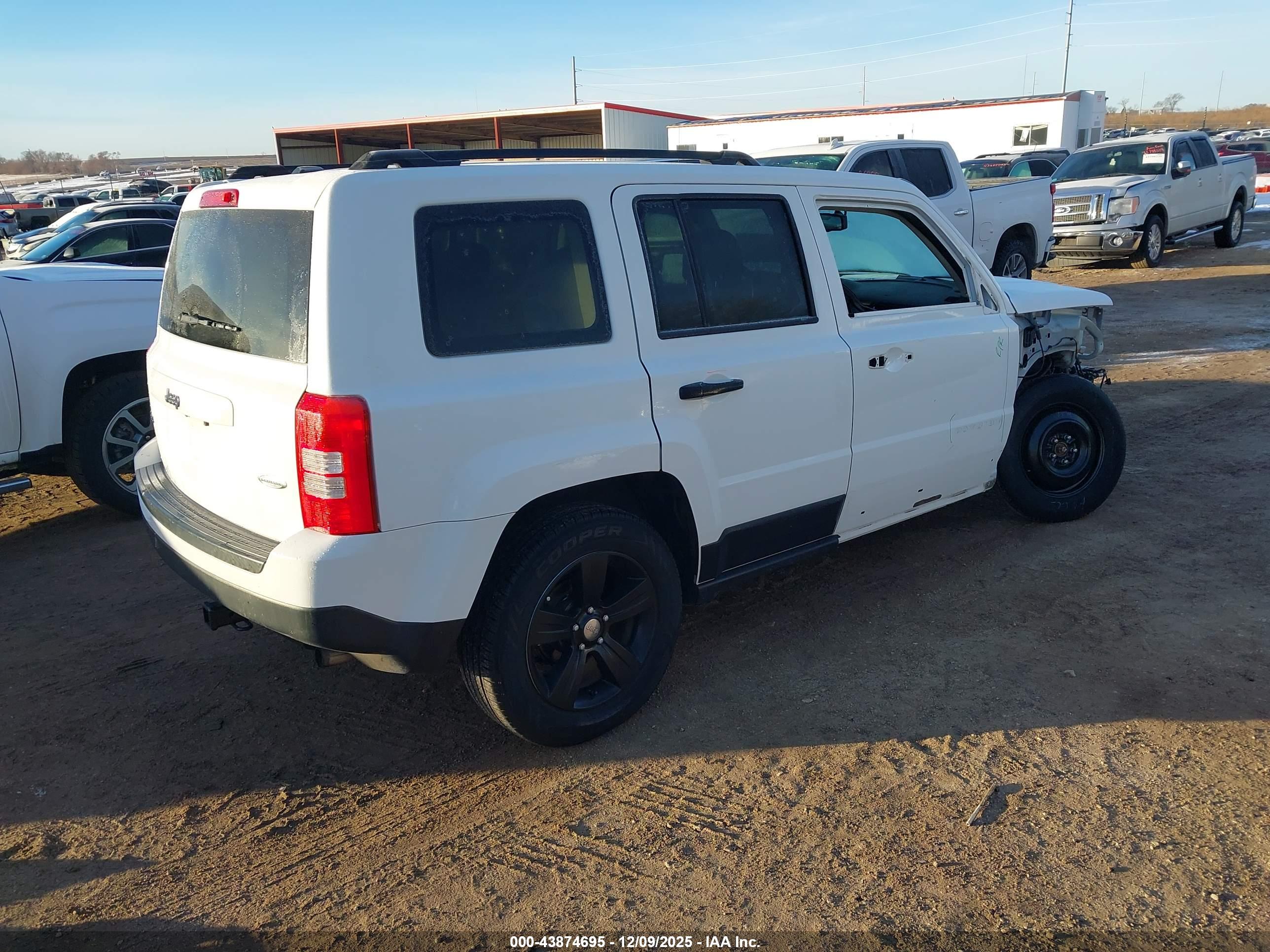 JEEP PATRIOT image 4