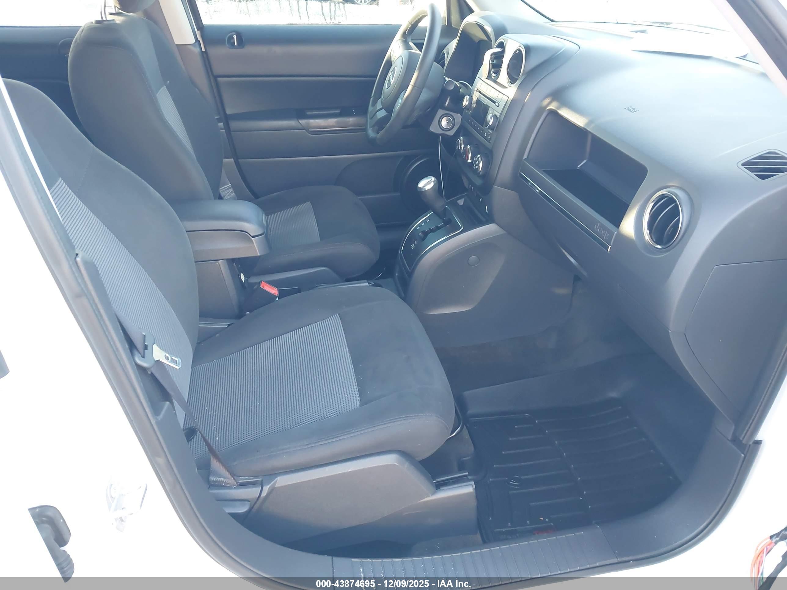 JEEP PATRIOT image 5