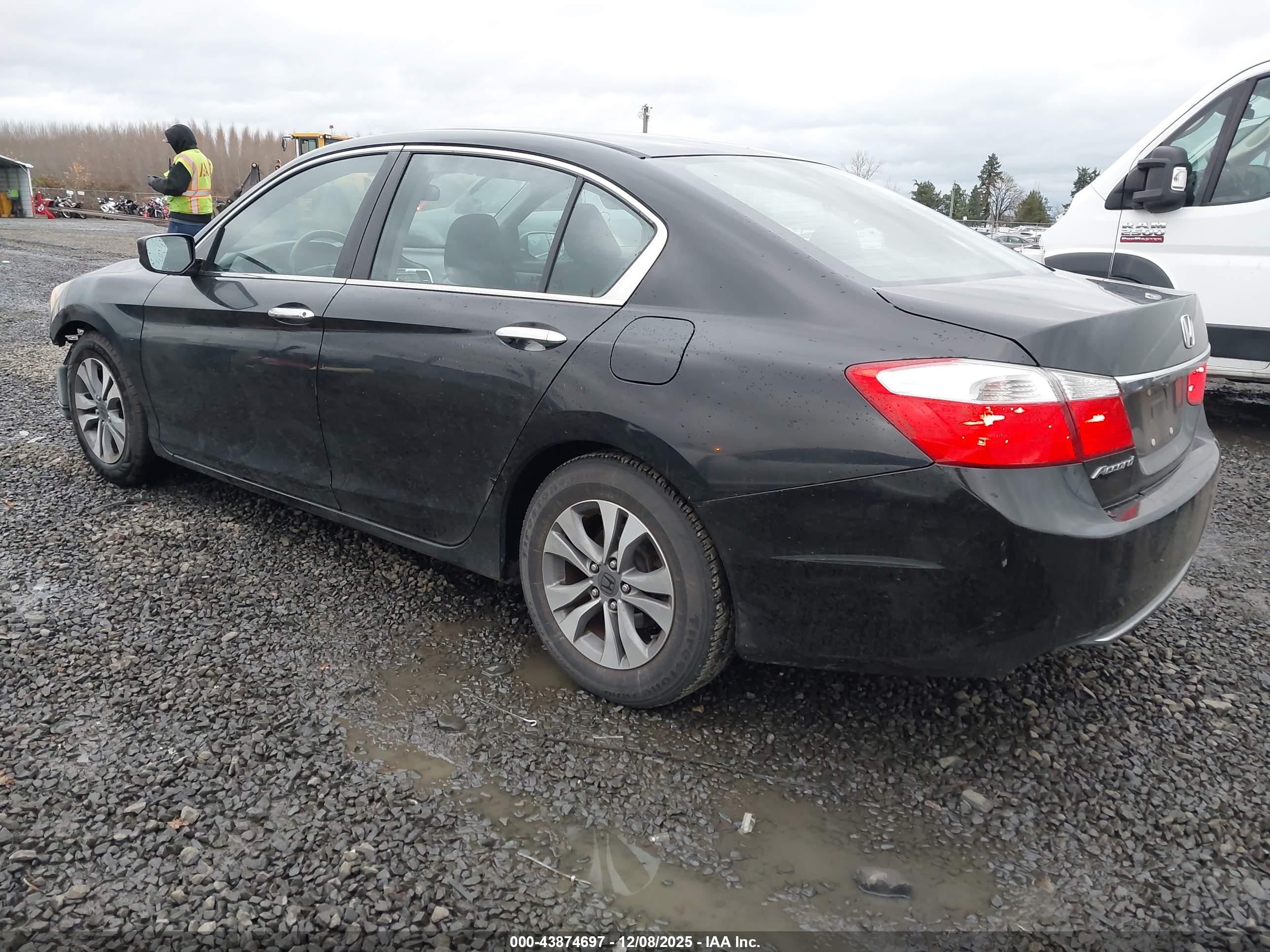 HONDA ACCORD image 3