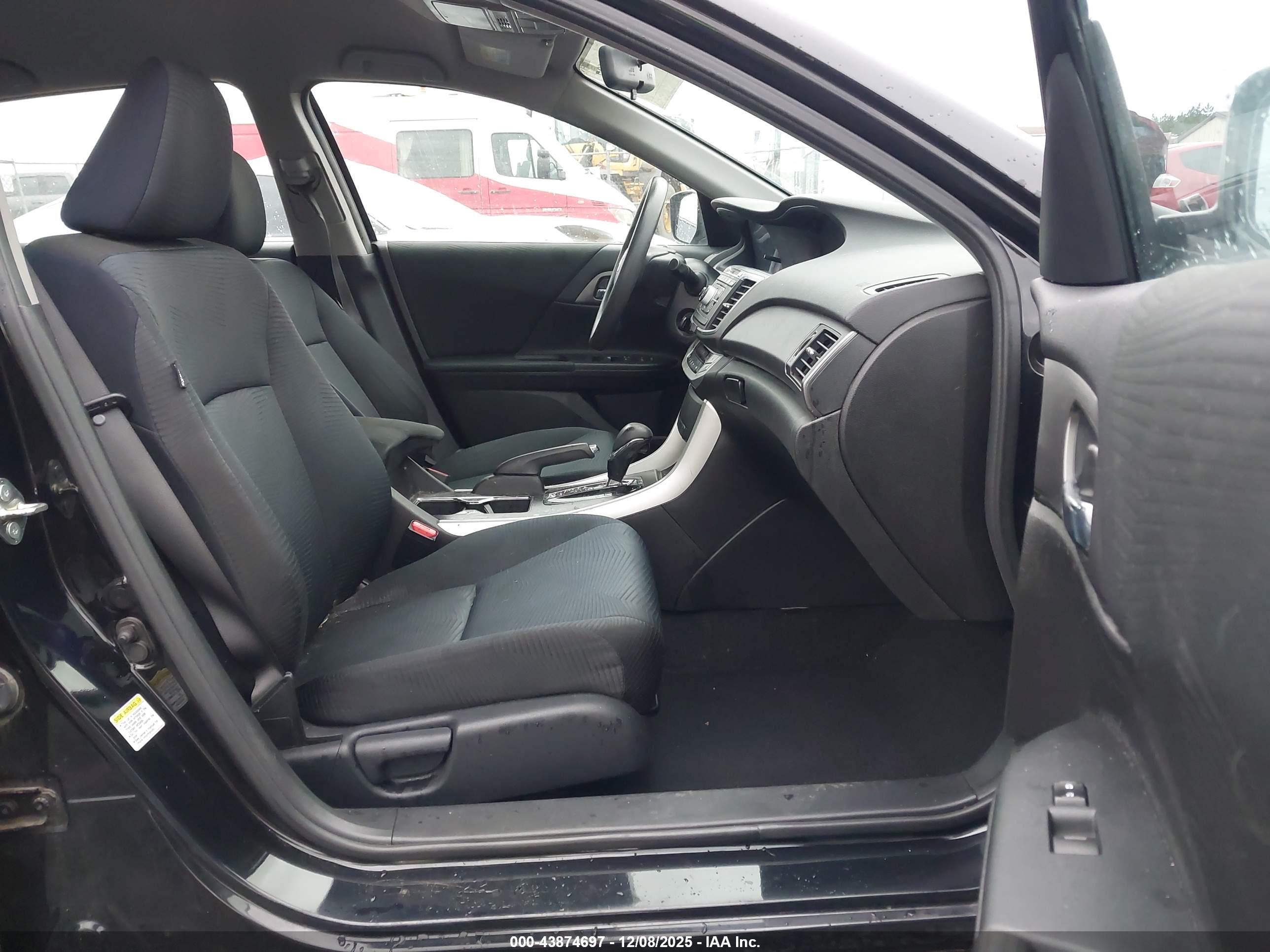 HONDA ACCORD image 5