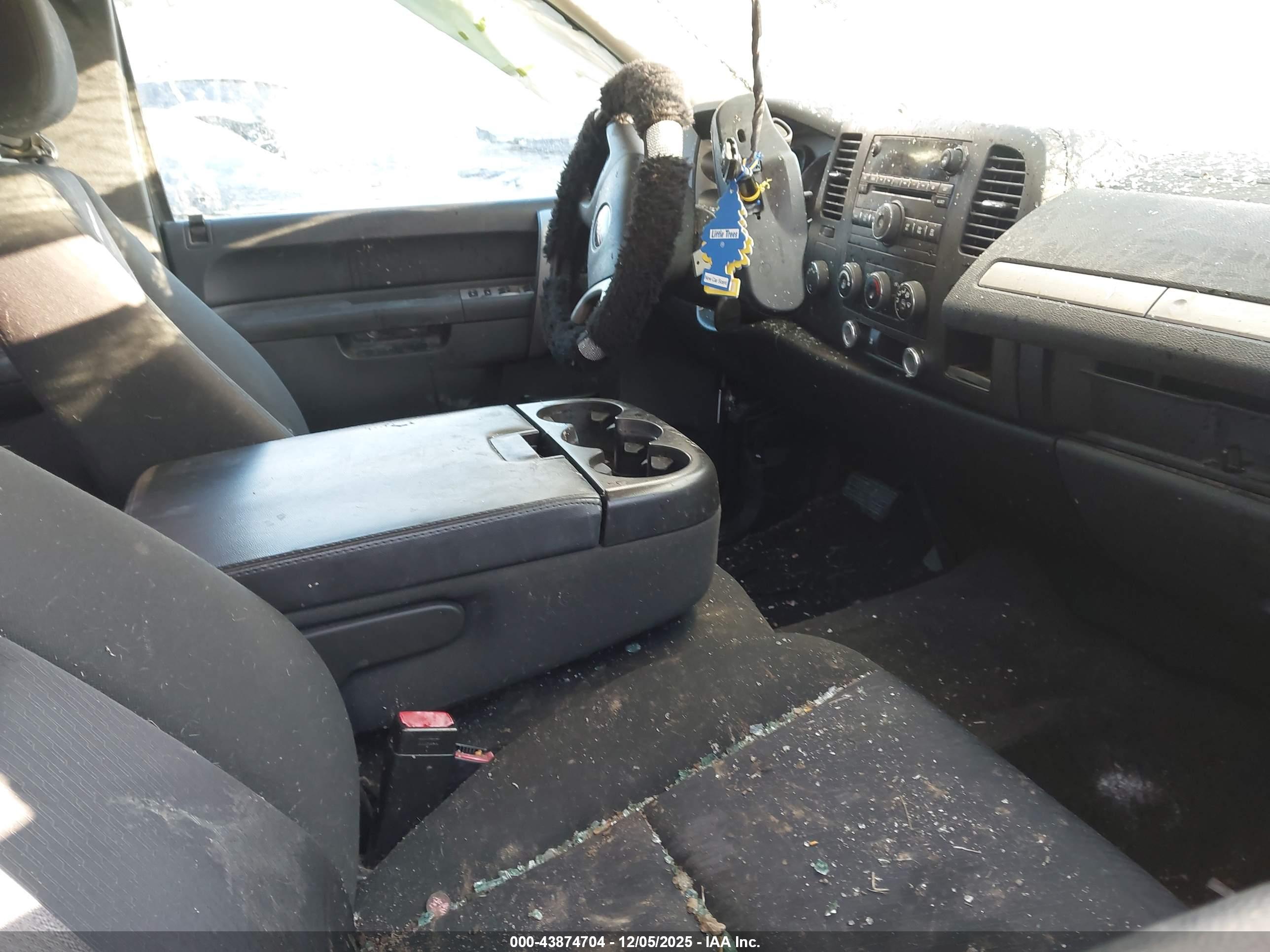 GMC SIERRA image 5