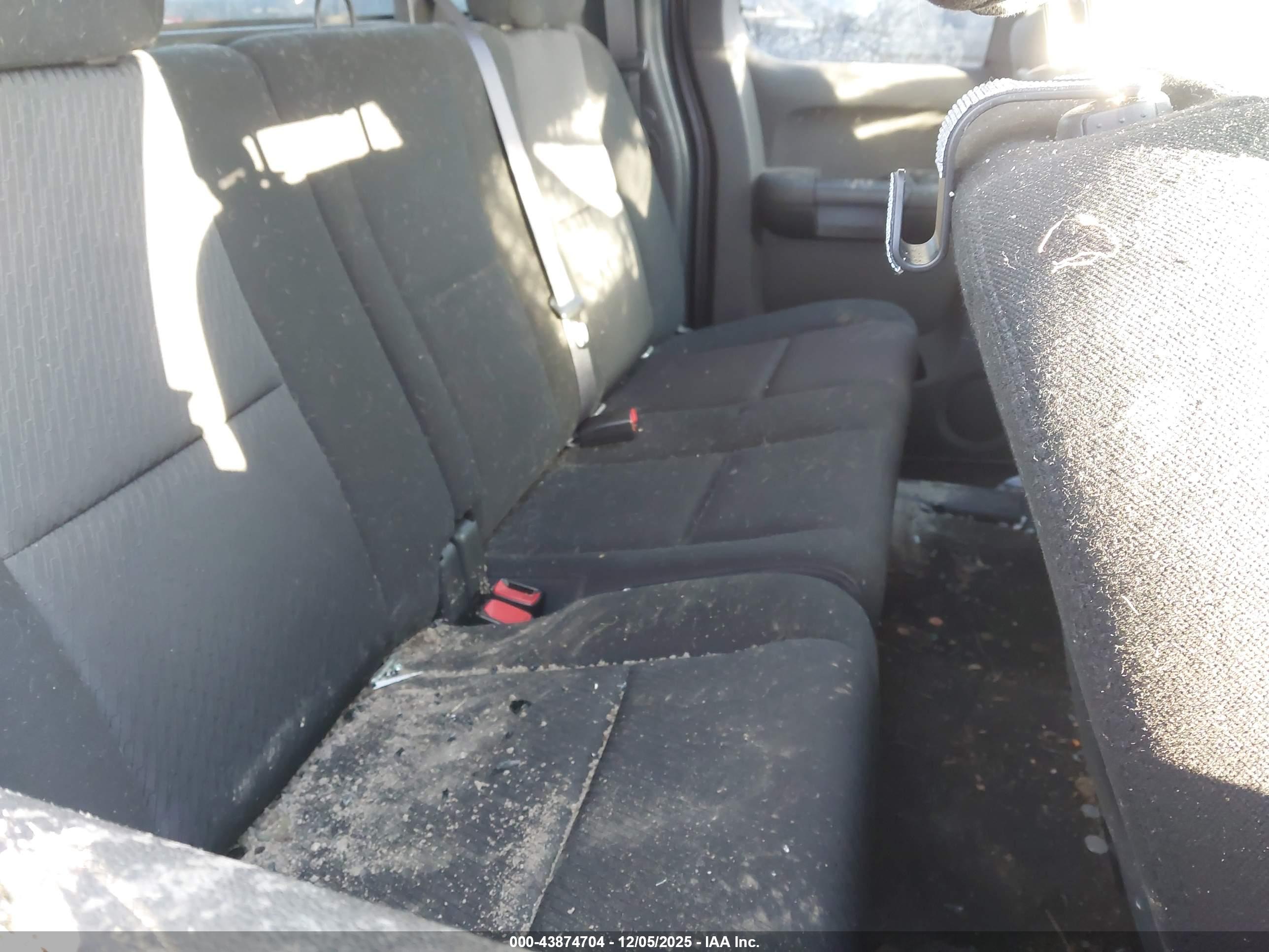 GMC SIERRA image 8
