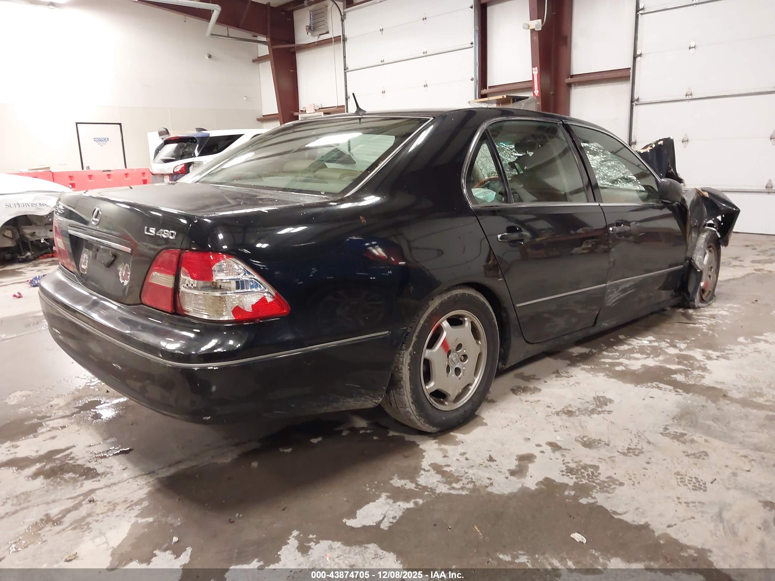 LEXUS LS image 4