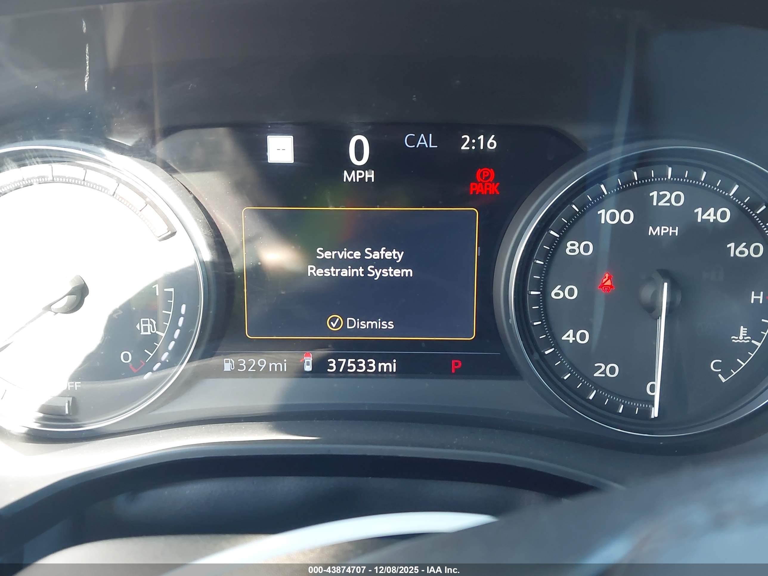 CADILLAC XT6 image 7