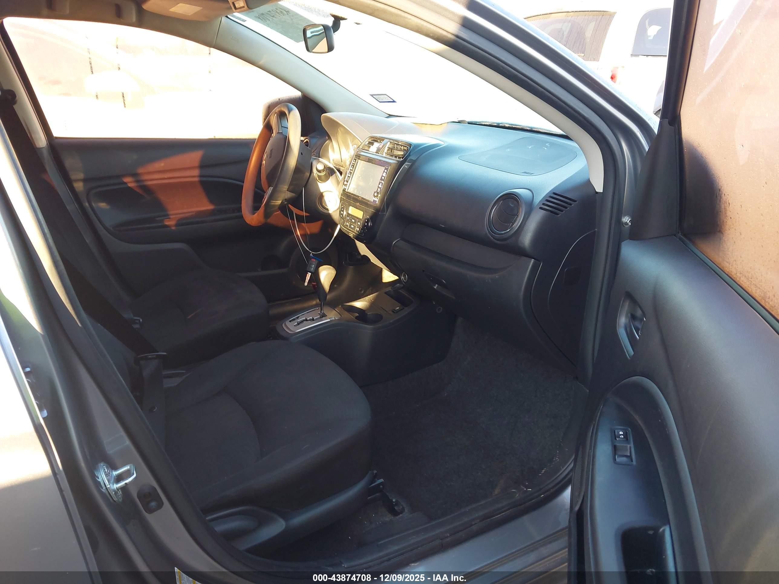 MITSUBISHI MIRAGE image 5