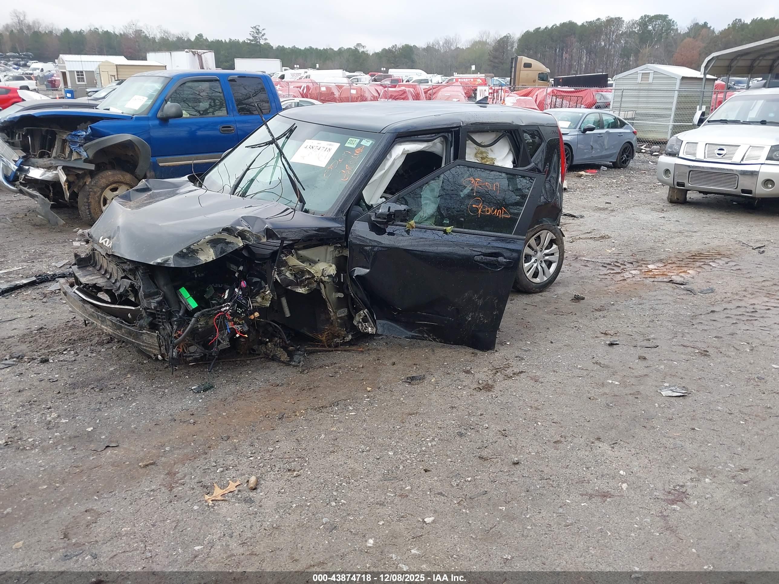 KIA SOUL image 2