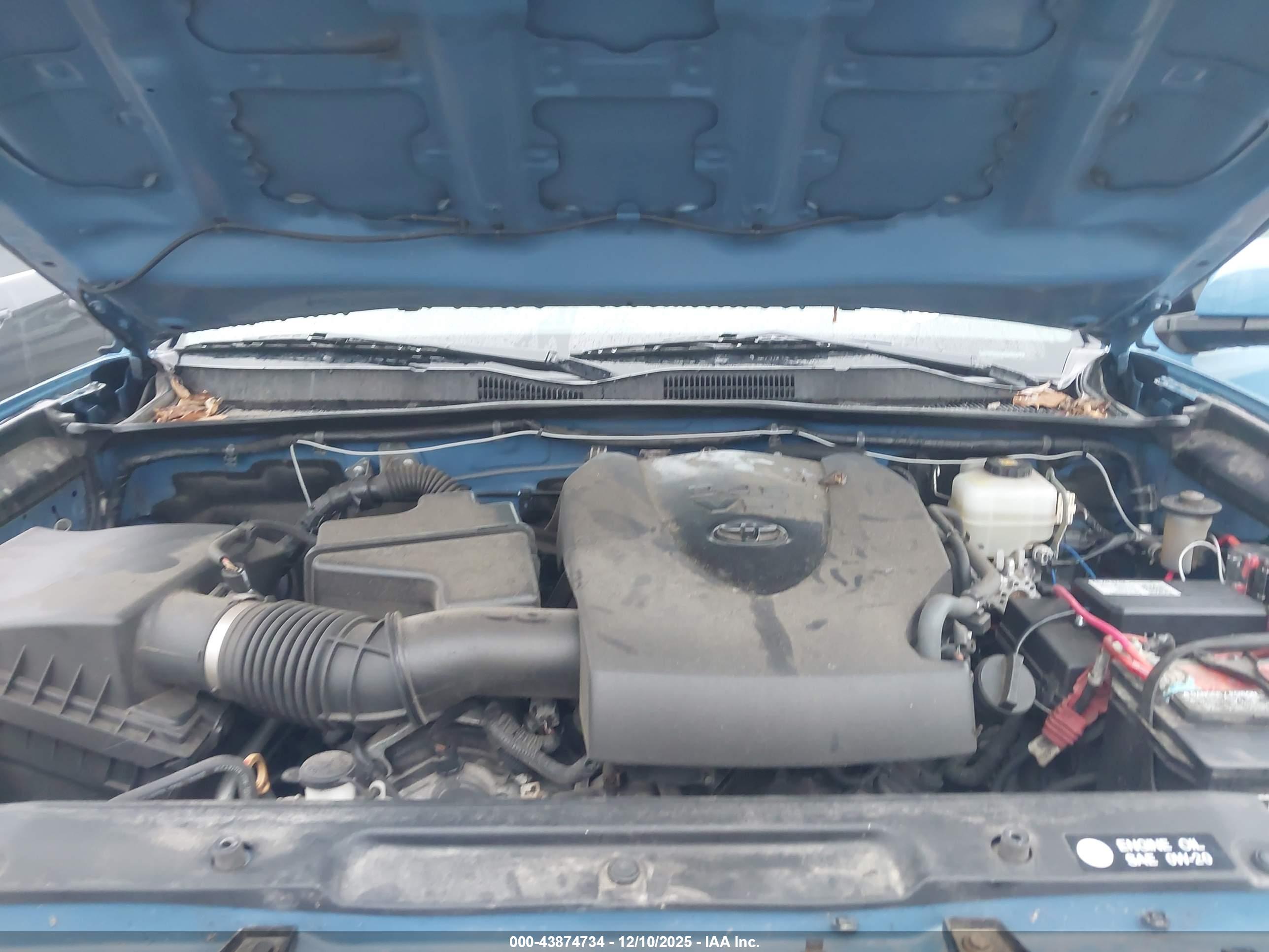 TOYOTA TACOMA image 10