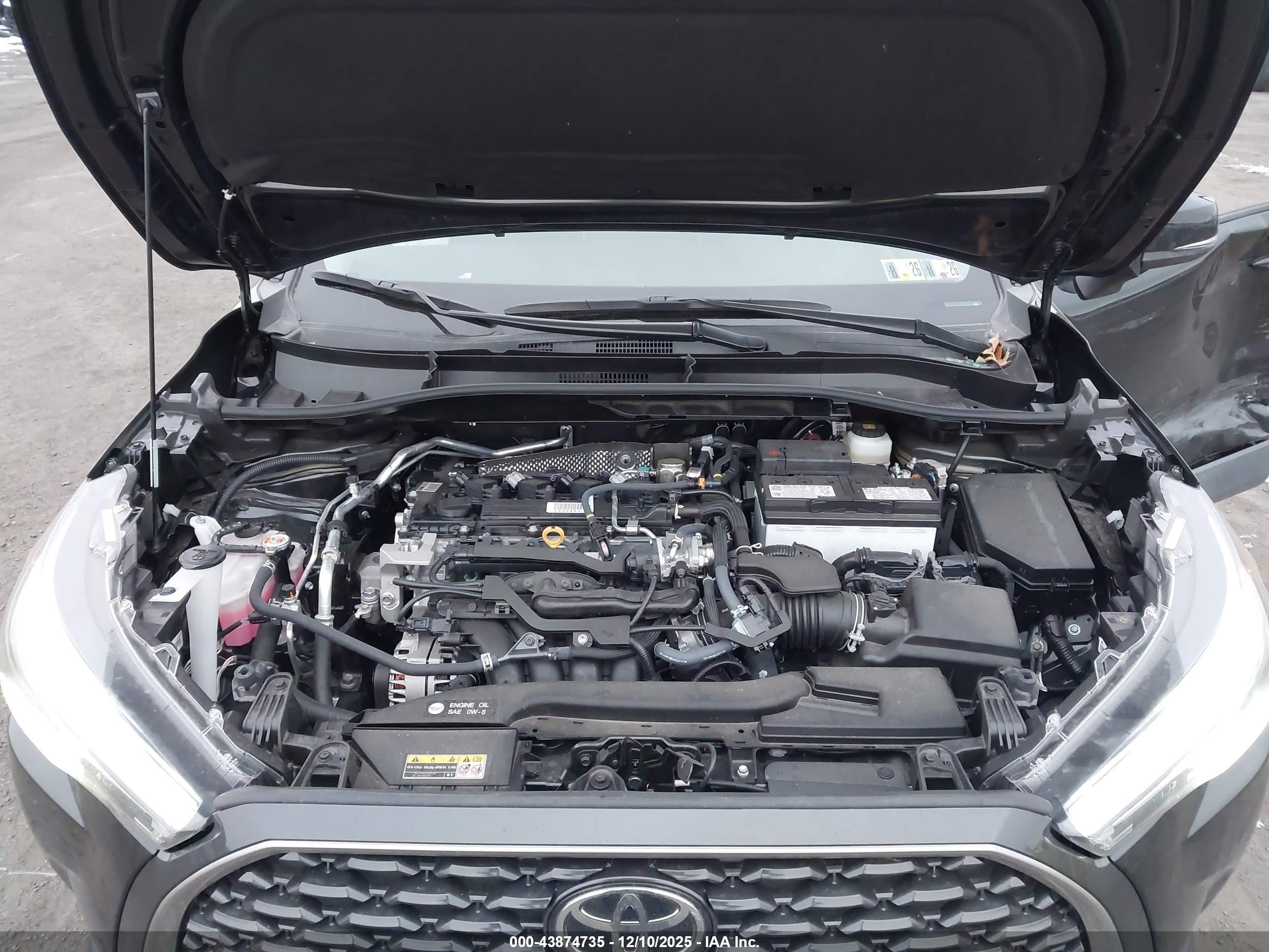 TOYOTA COROLLA image 10