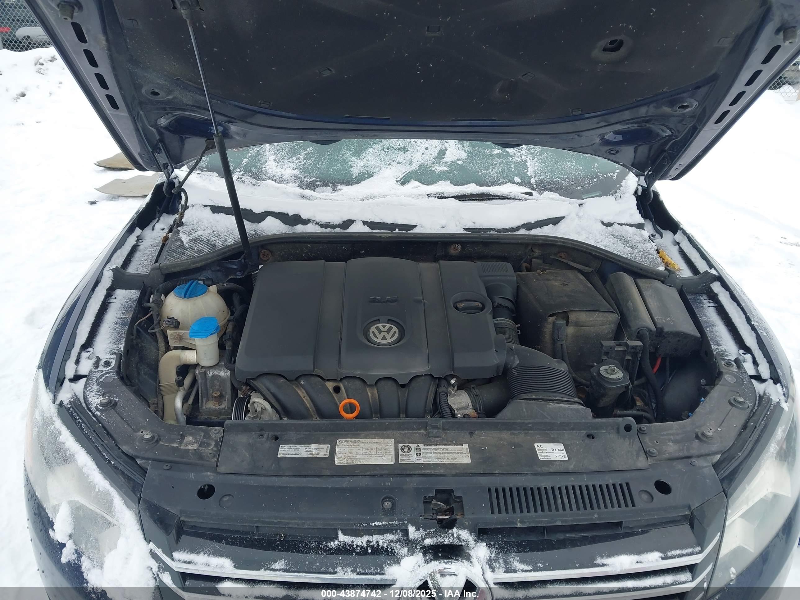 VOLKSWAGEN PASSAT image 10