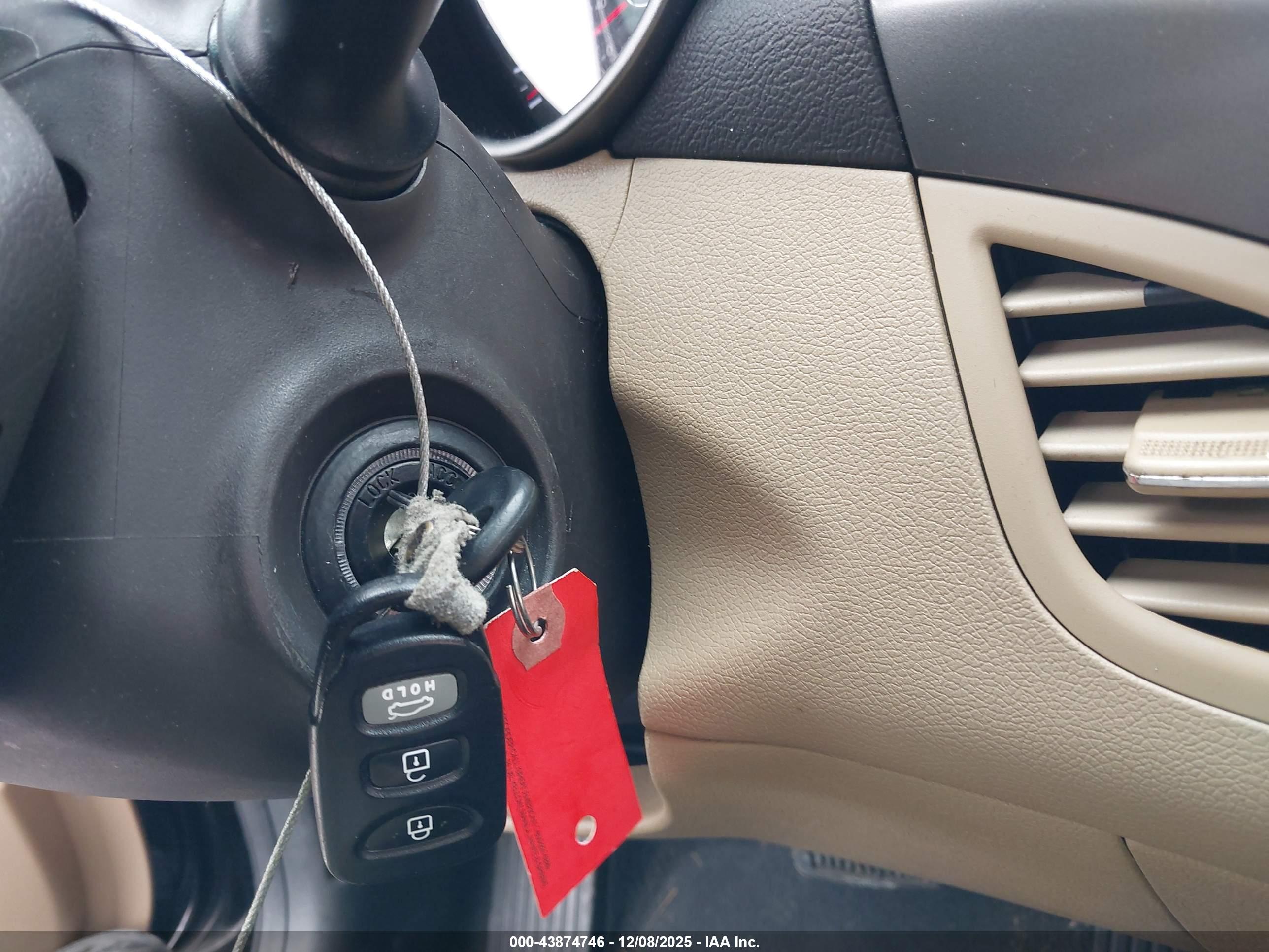 HYUNDAI ELANTRA image 11