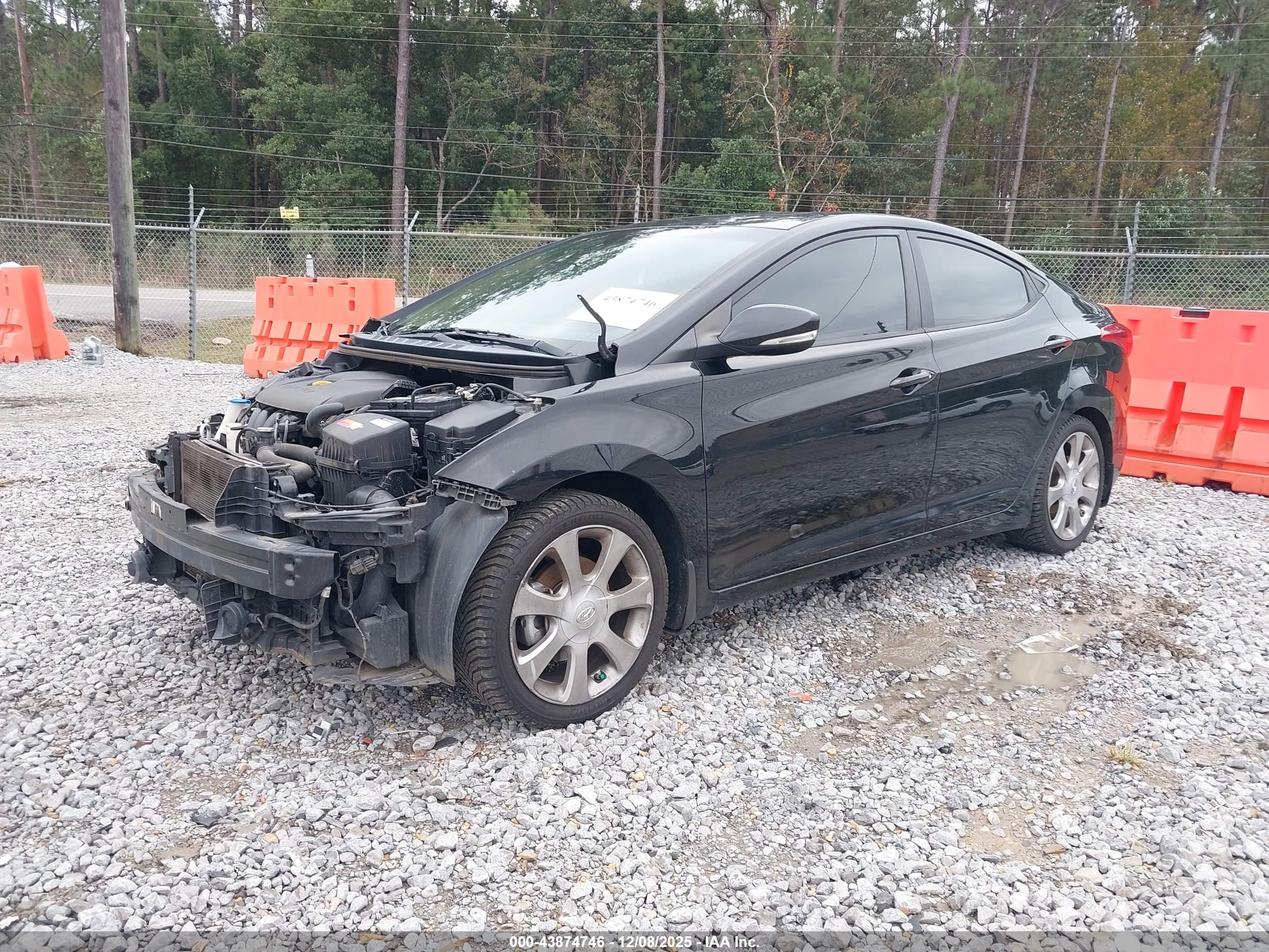 HYUNDAI ELANTRA image 2