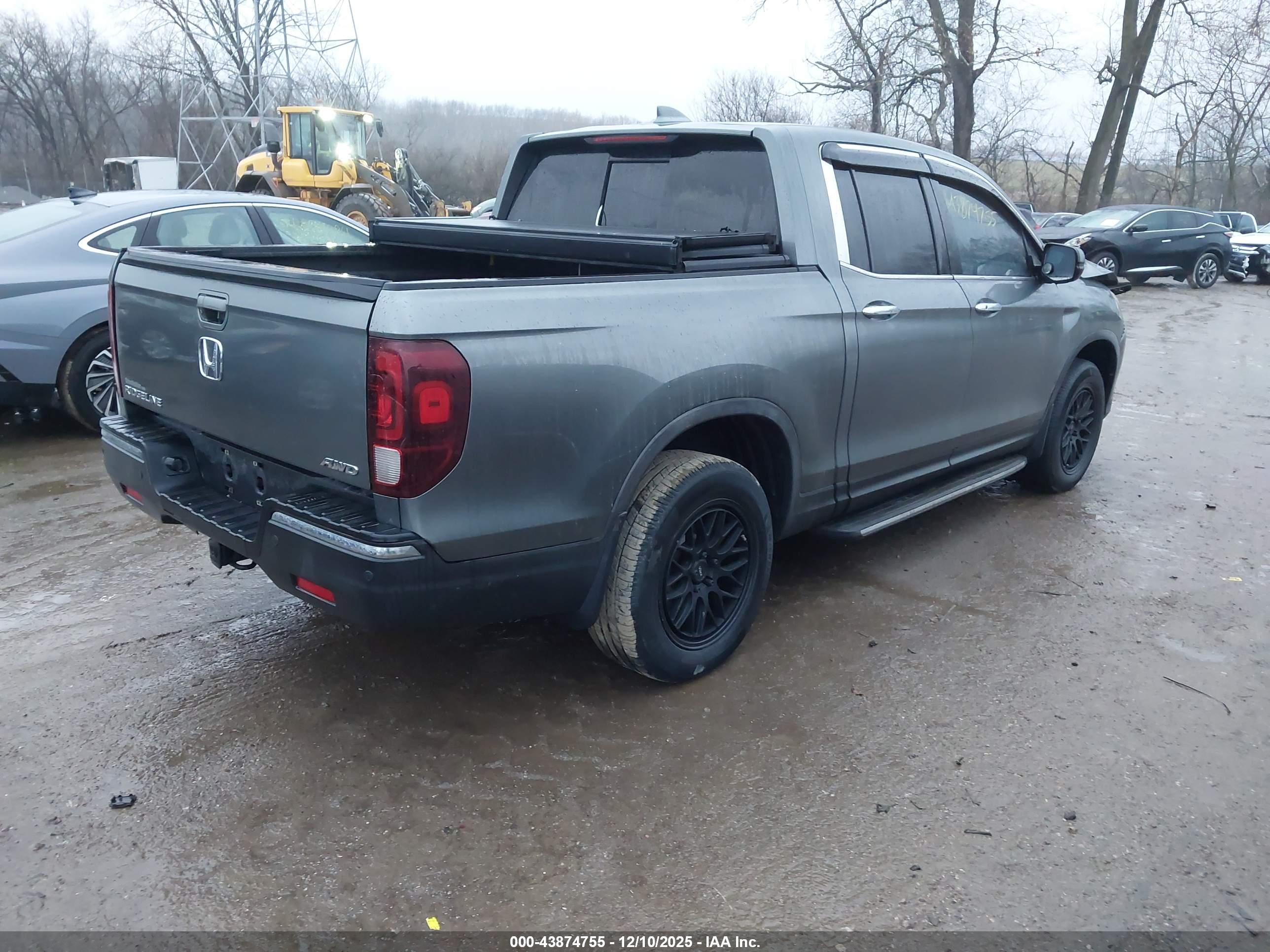 HONDA RIDGELINE image 4