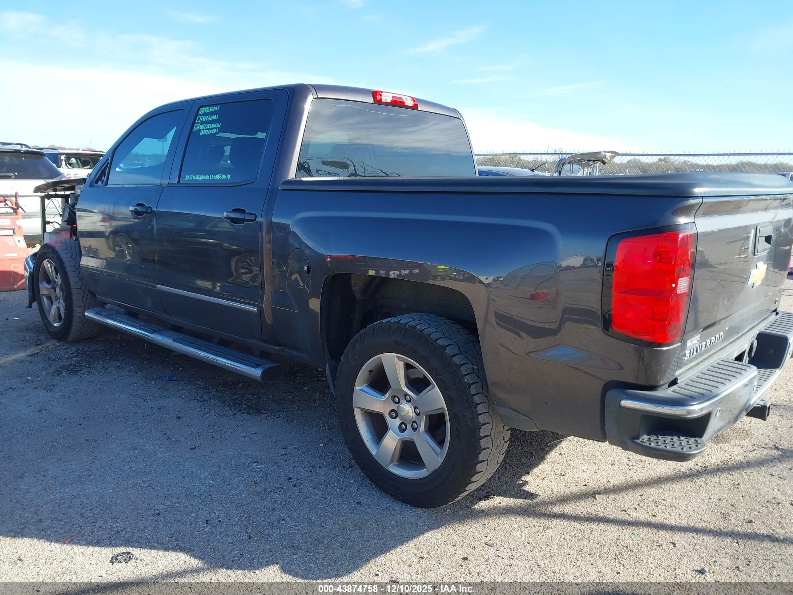 CHEVROLET SILVERADO image 3