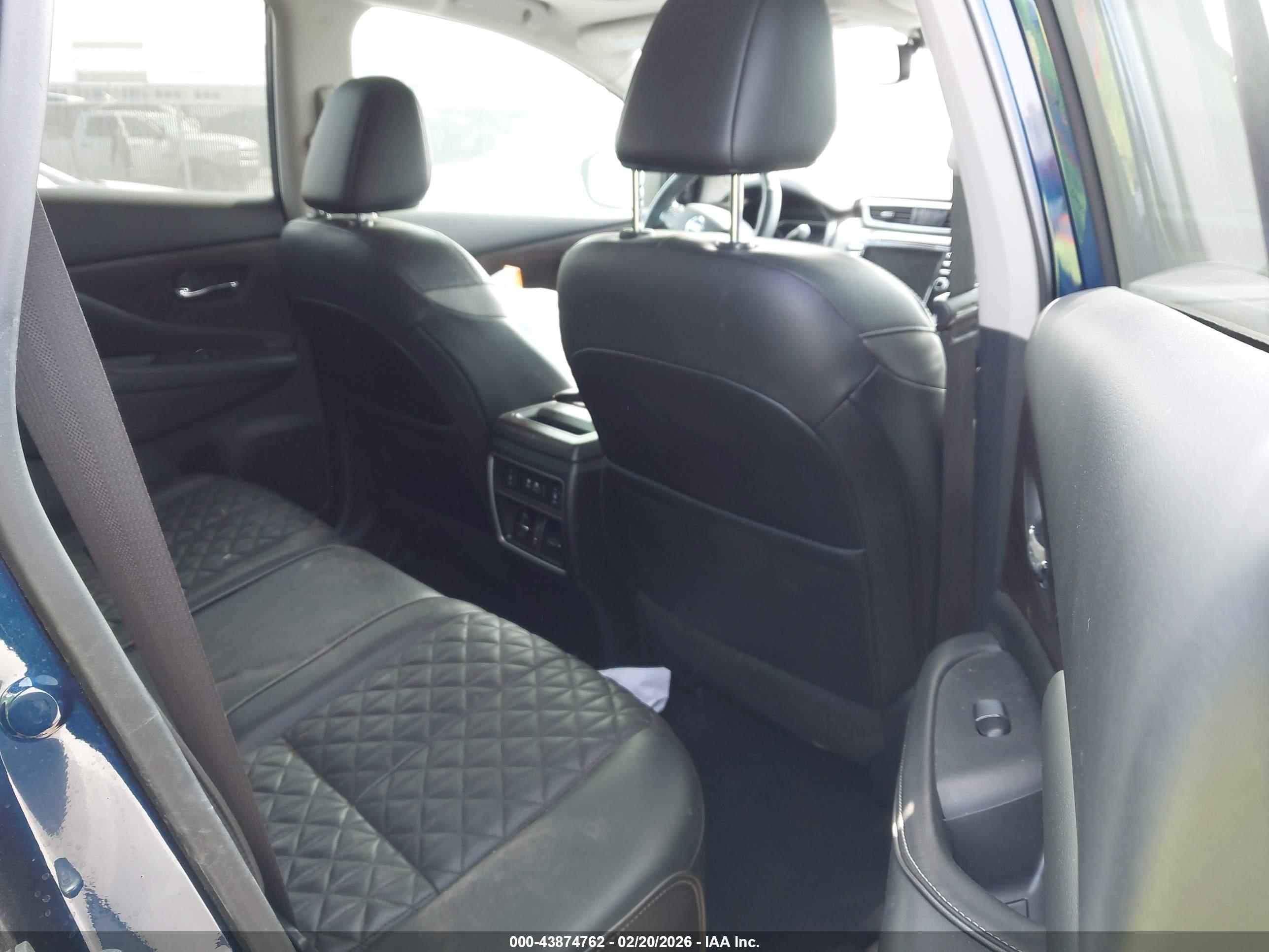 NISSAN MURANO image 8