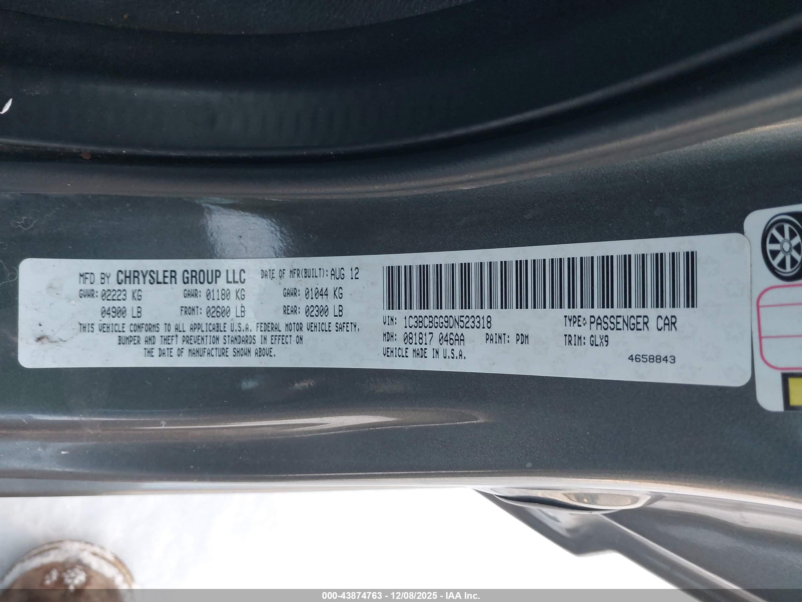 CHRYSLER 200 image 9