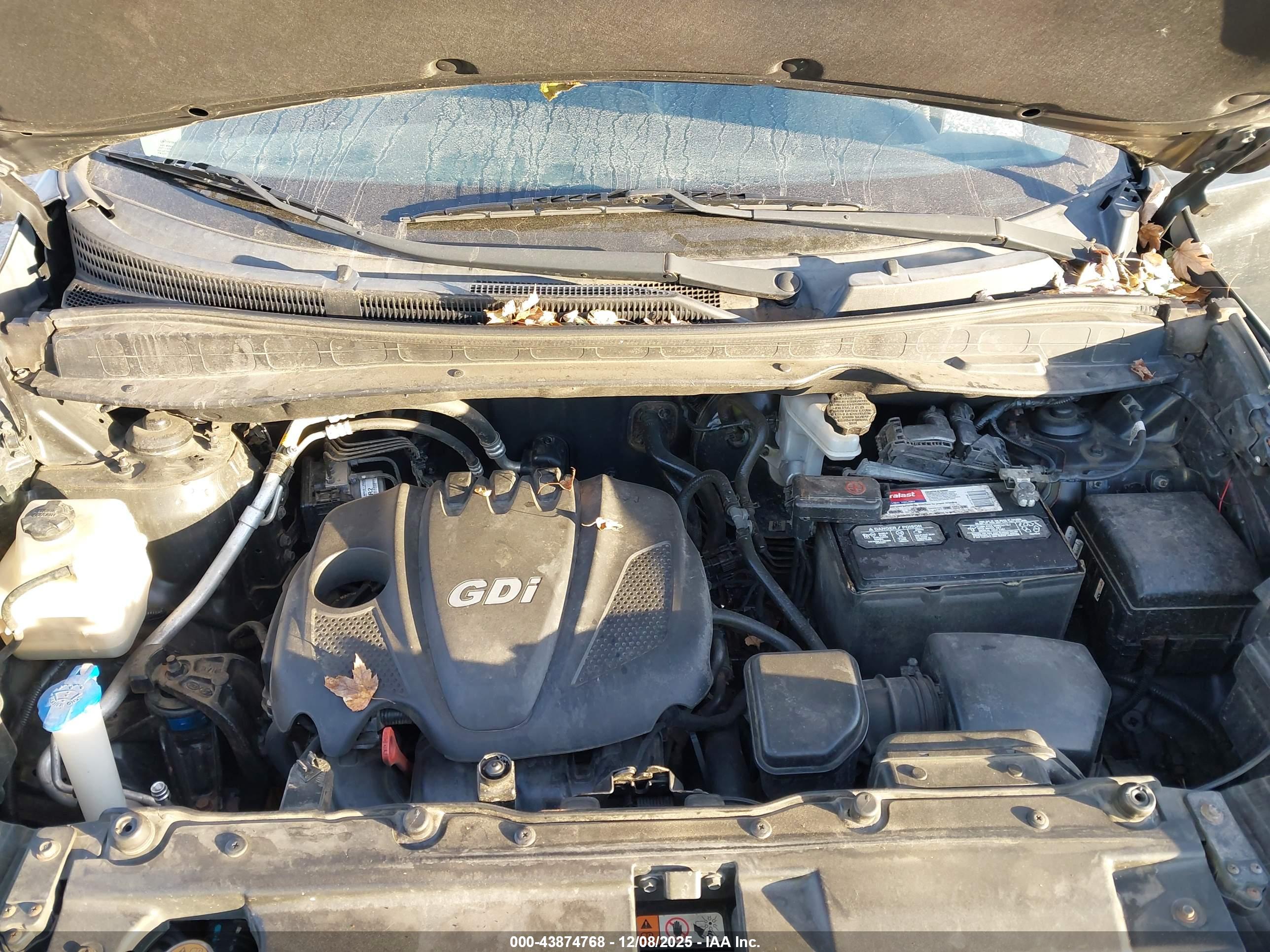HYUNDAI TUCSON image 10