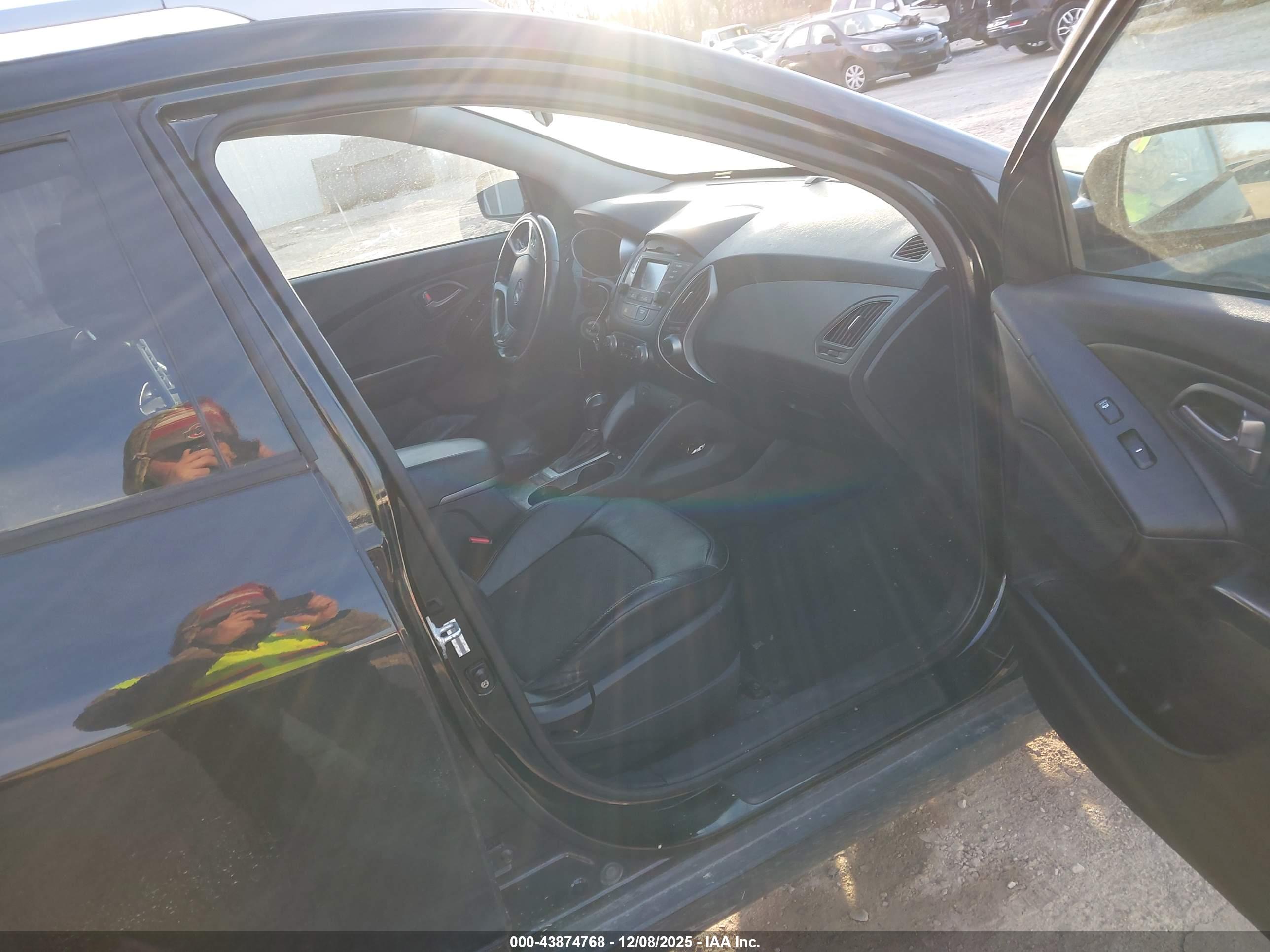HYUNDAI TUCSON image 5