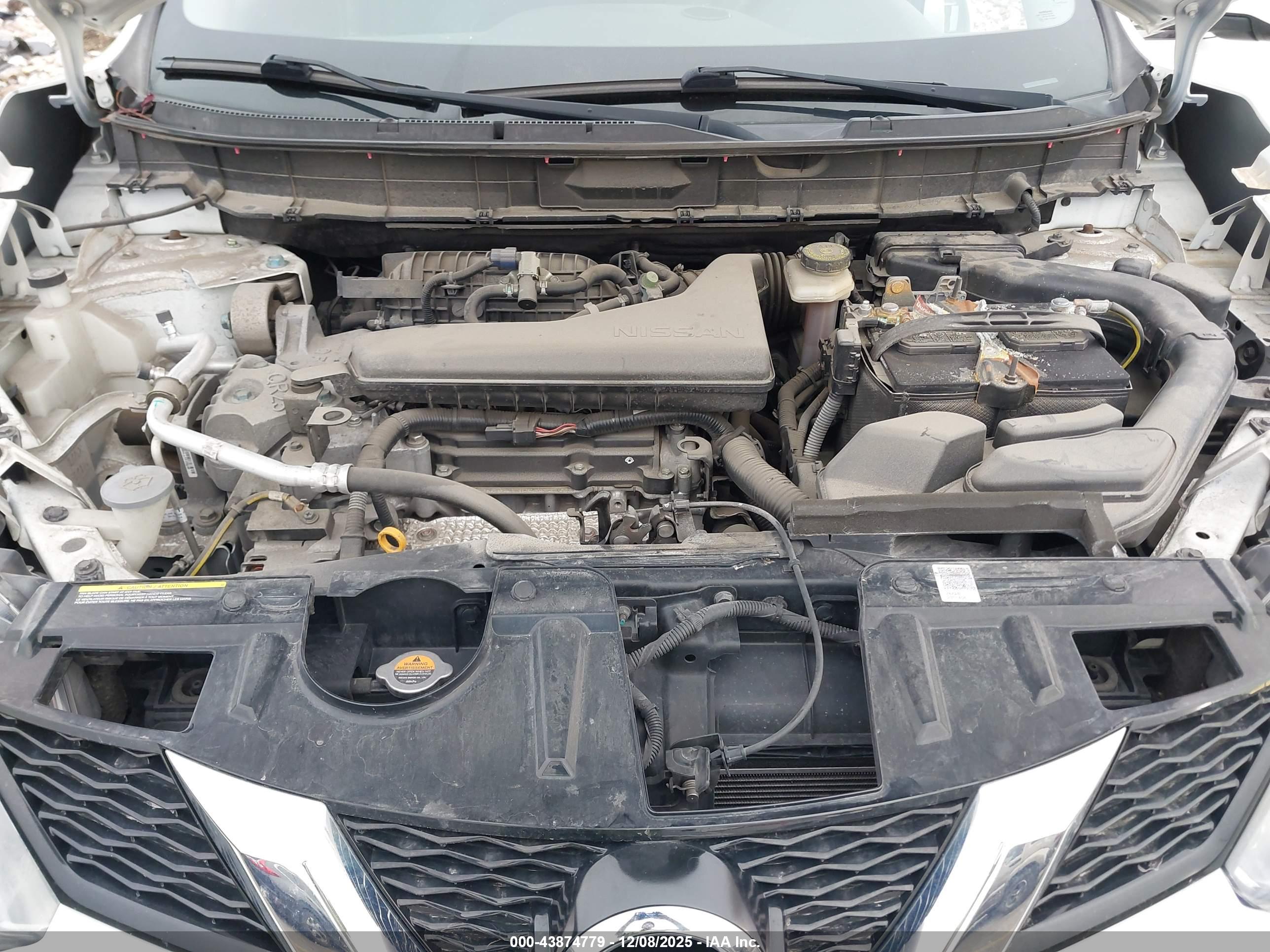 NISSAN ROGUE image 10