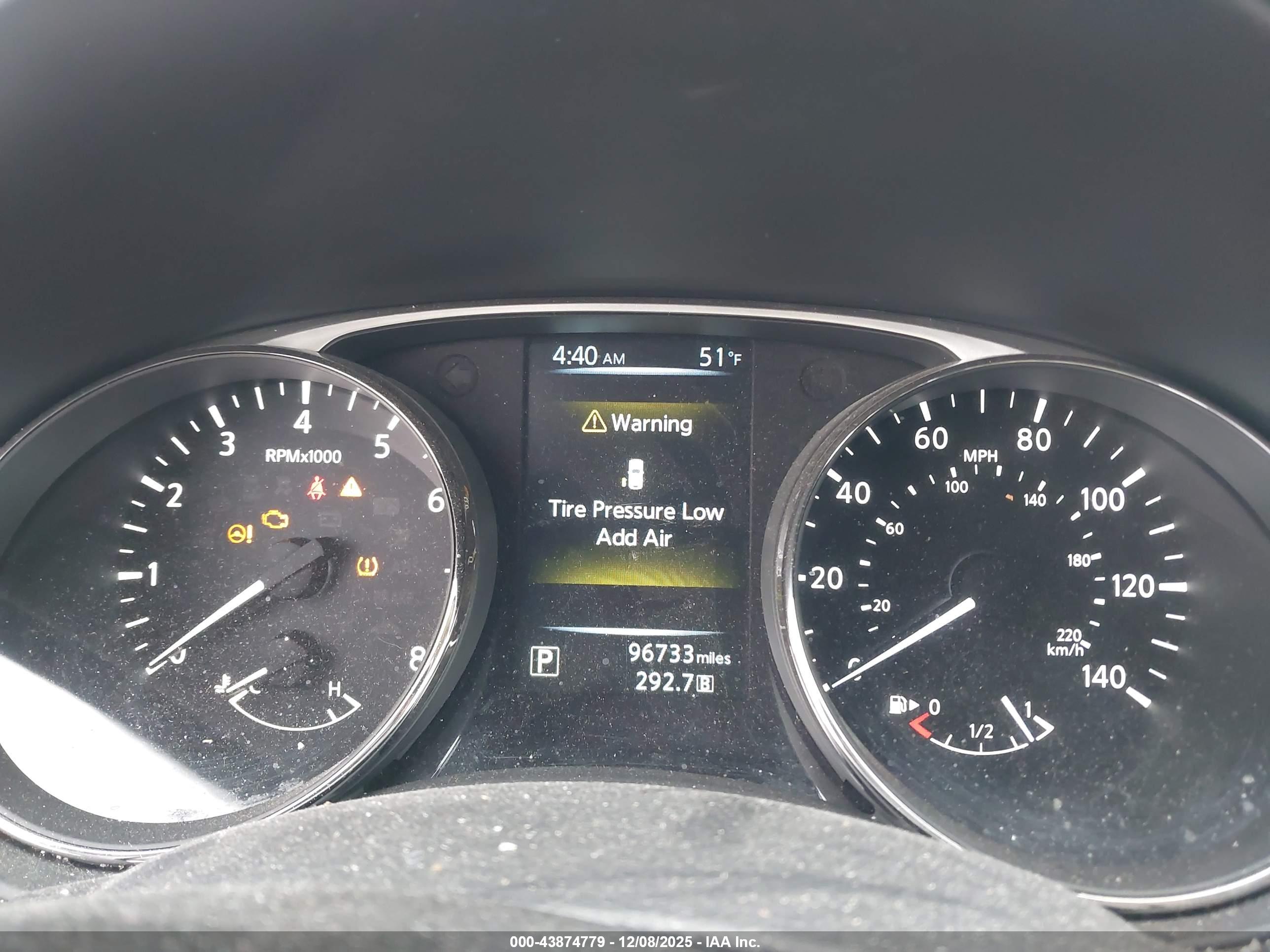NISSAN ROGUE image 7