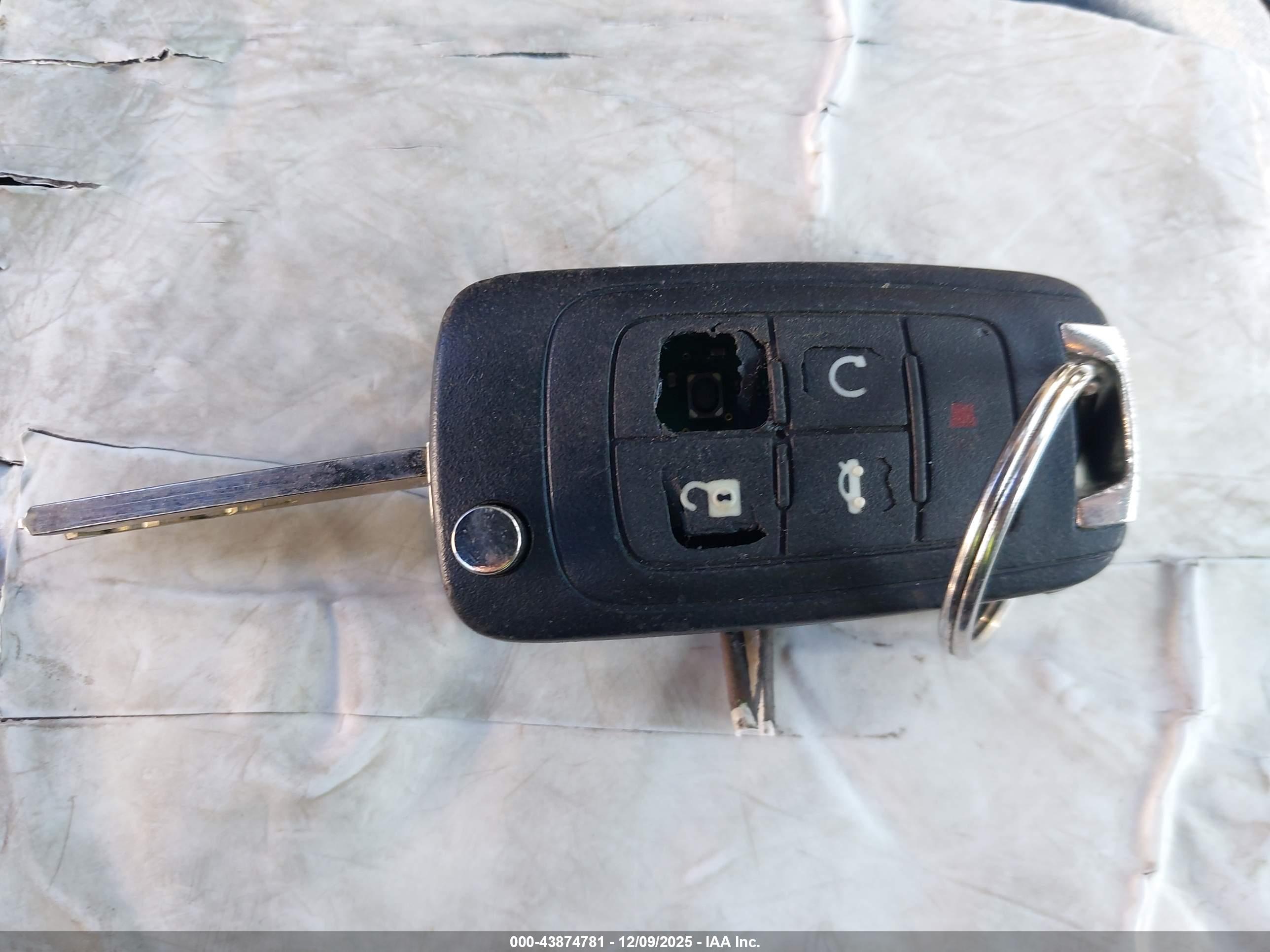 CHEVROLET EQUINOX image 11