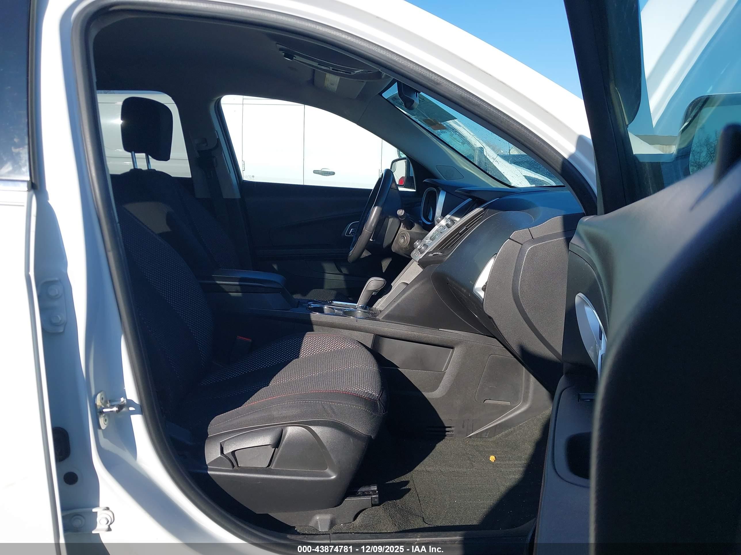 CHEVROLET EQUINOX image 5