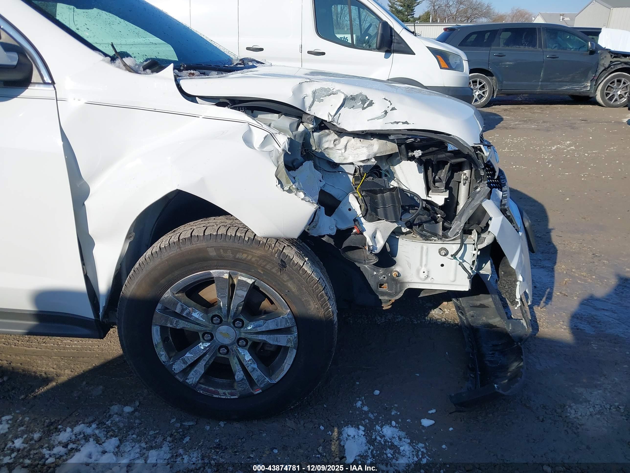 CHEVROLET EQUINOX image 6