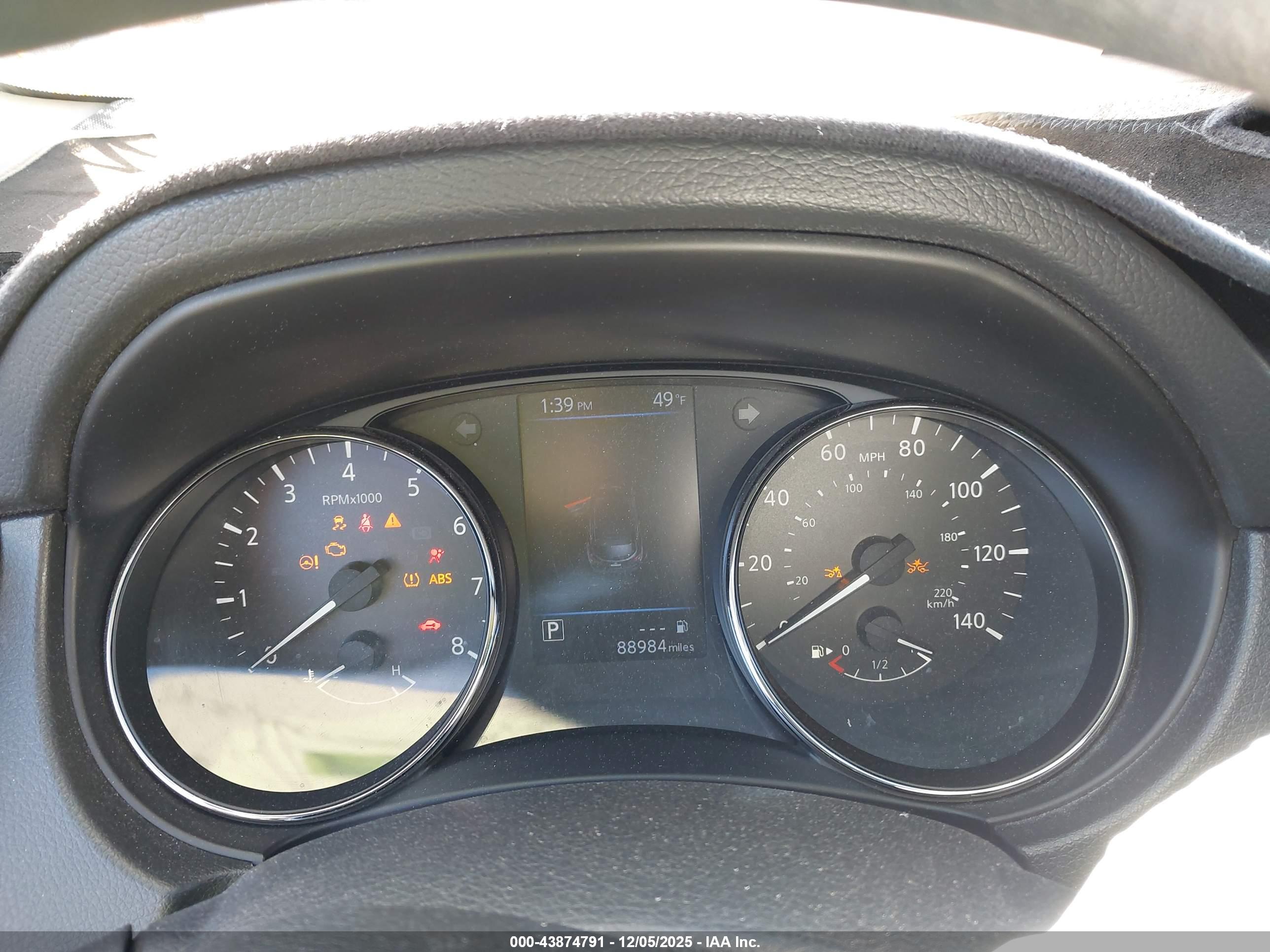 NISSAN ROGUE image 7